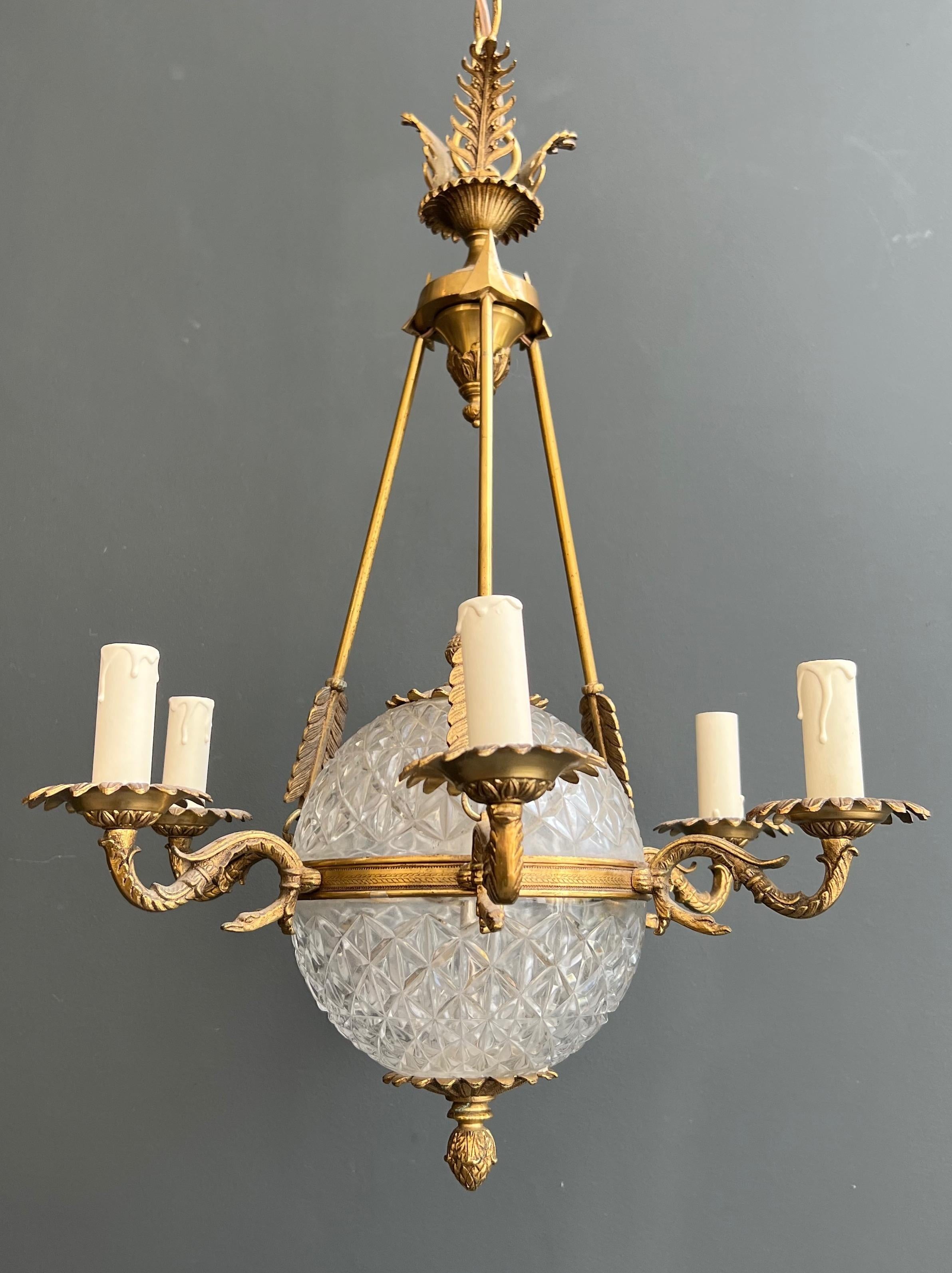 Lampadario a mongolfiera in stile impero in bronzo e cristallo in vendita 3