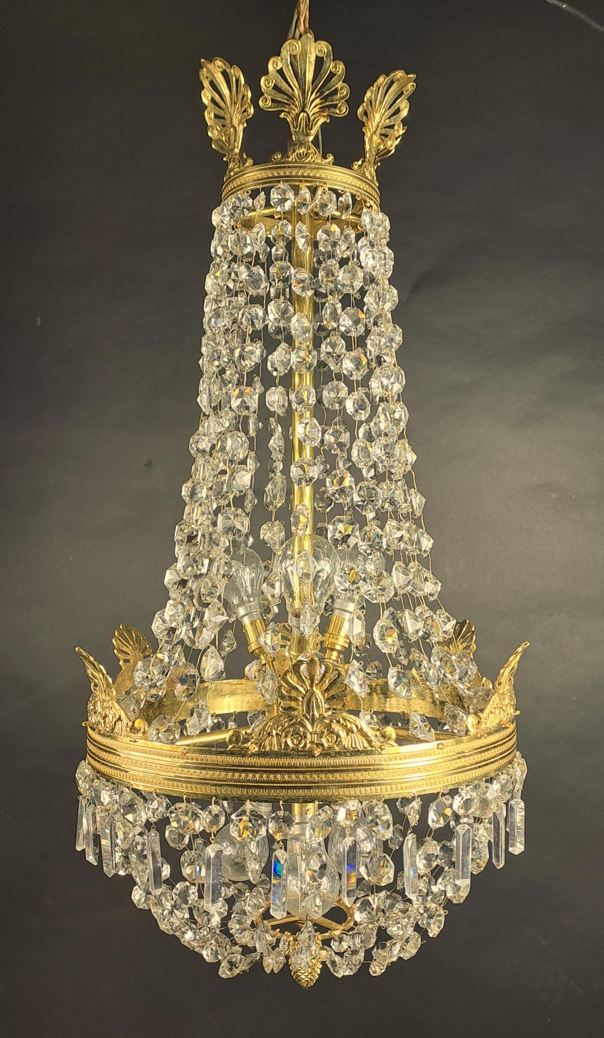 Empire Style Hot Air Balloon Chandelier In Gilt Bronze And Crystal In Good Condition For Sale In BARSAC, FR