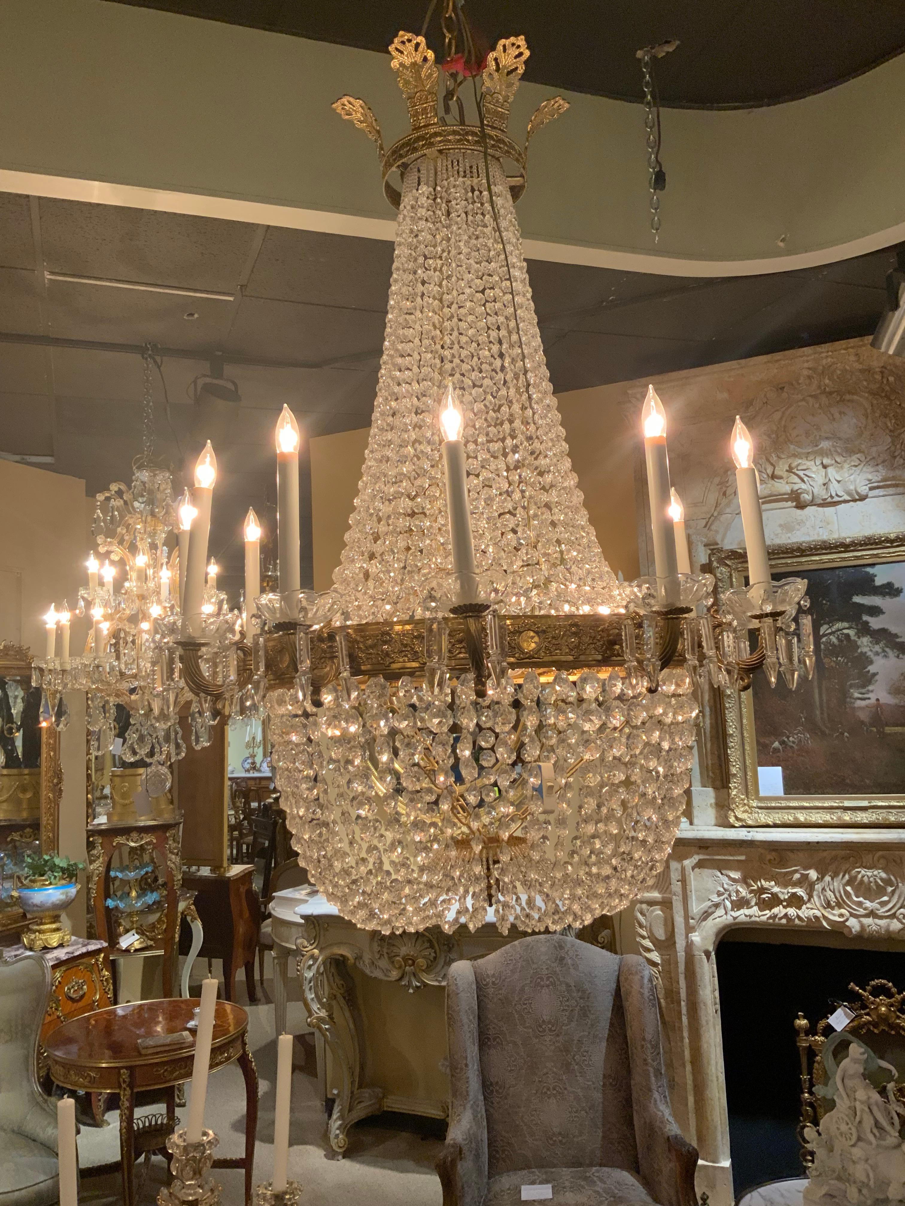 Francese Lampadario grande in stile impero in vendita