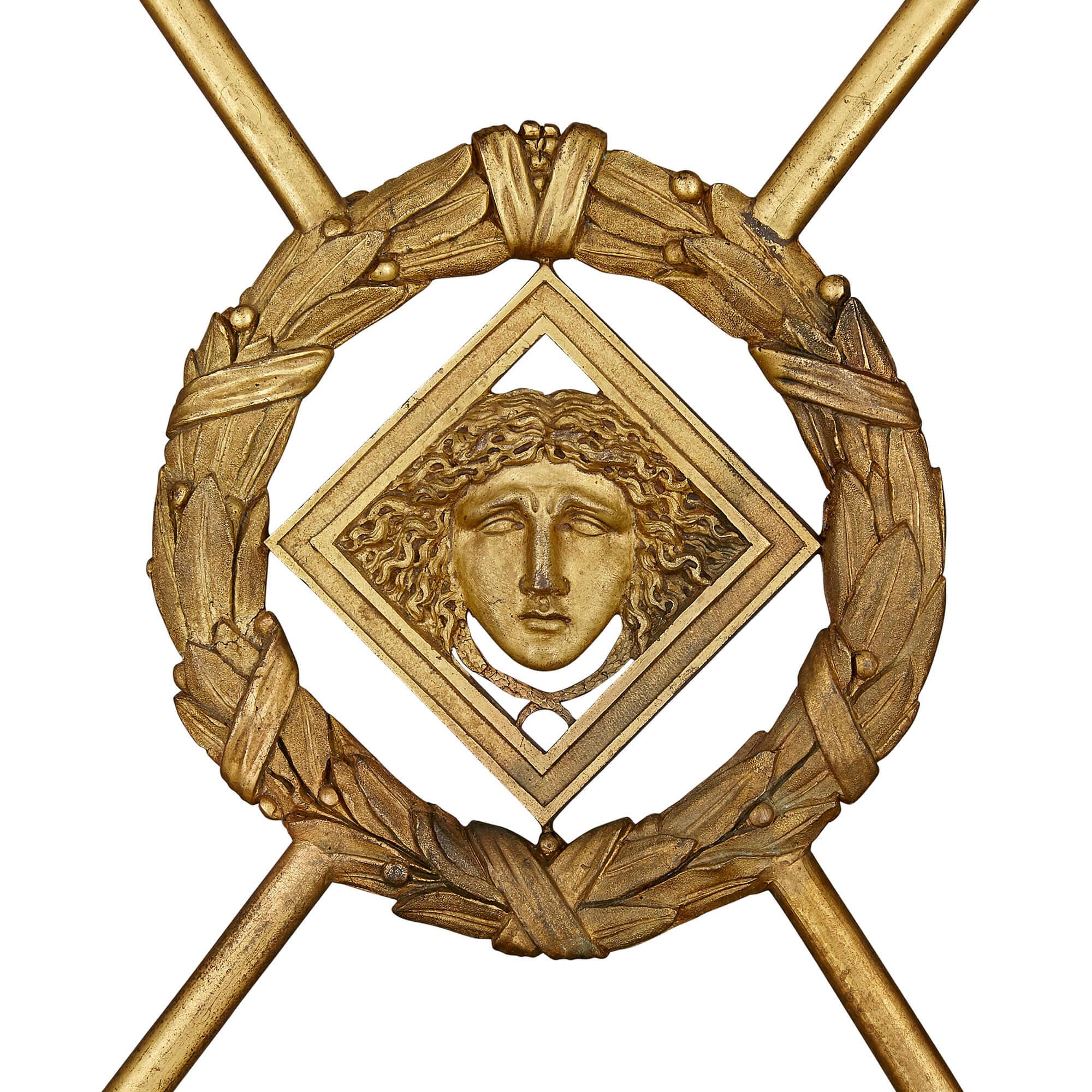 Beistellstuhl aus Mahagoni und vergoldeter Bronze im Empire-Stil im Zustand „Gut“ im Angebot in London, GB