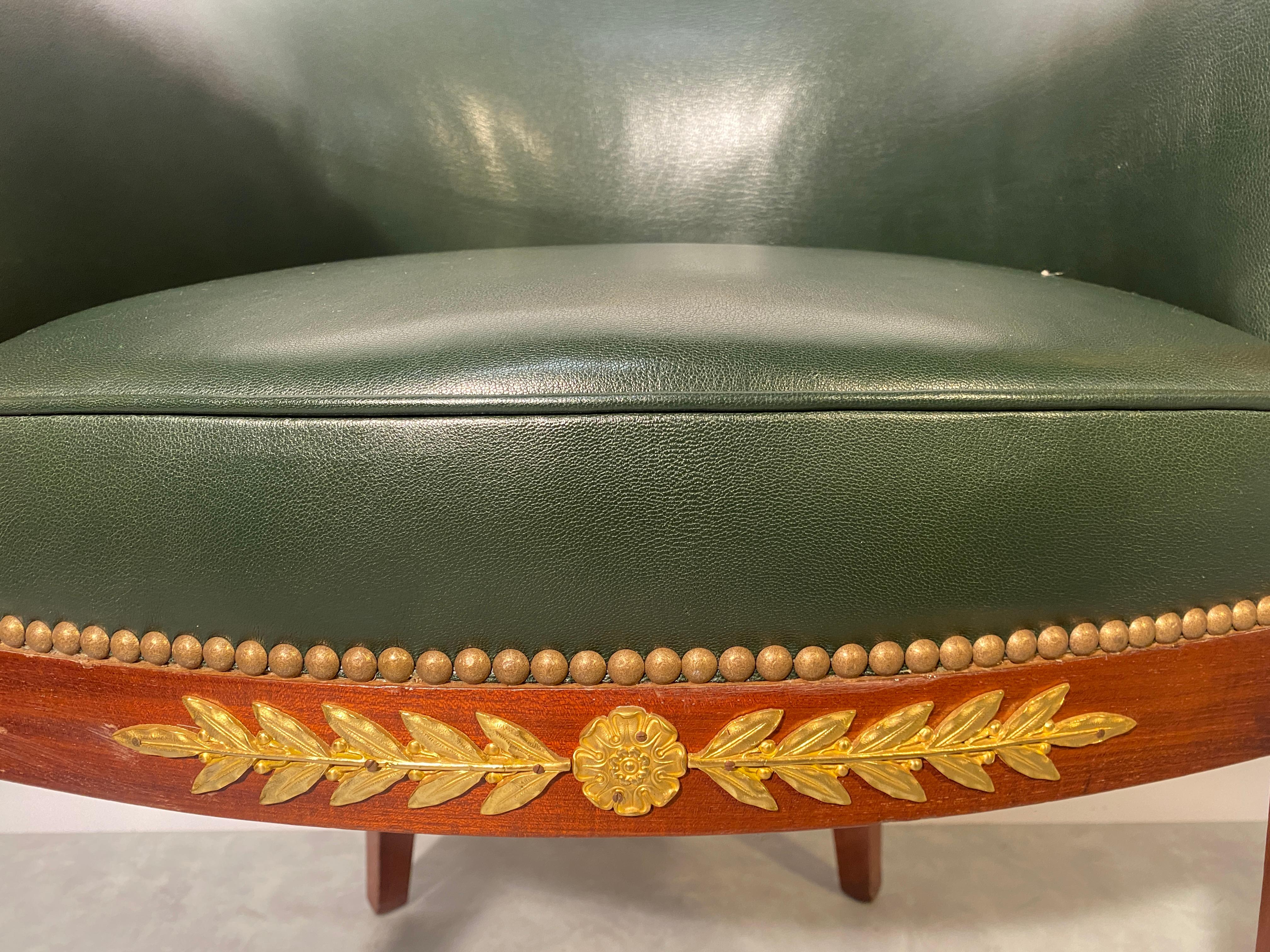 Chaise de bureau de style Empire en acajou et cuir avec décor égyptien 1