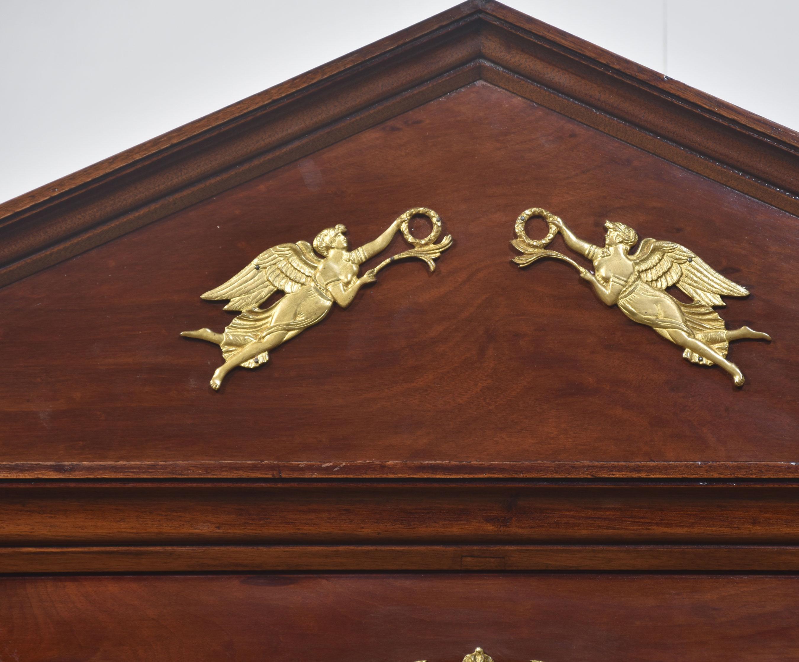 Zweitüriger Kleiderschrank im Empire-Stil aus Mahagoni im Angebot 1