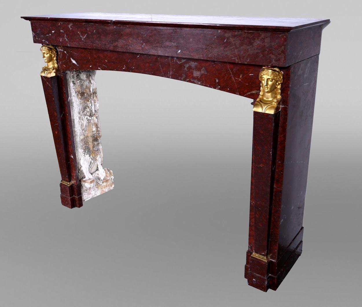 Empire style mantel in Rouge Griotte marble, bronzes ( attributed to Thomire ) For Sale 1