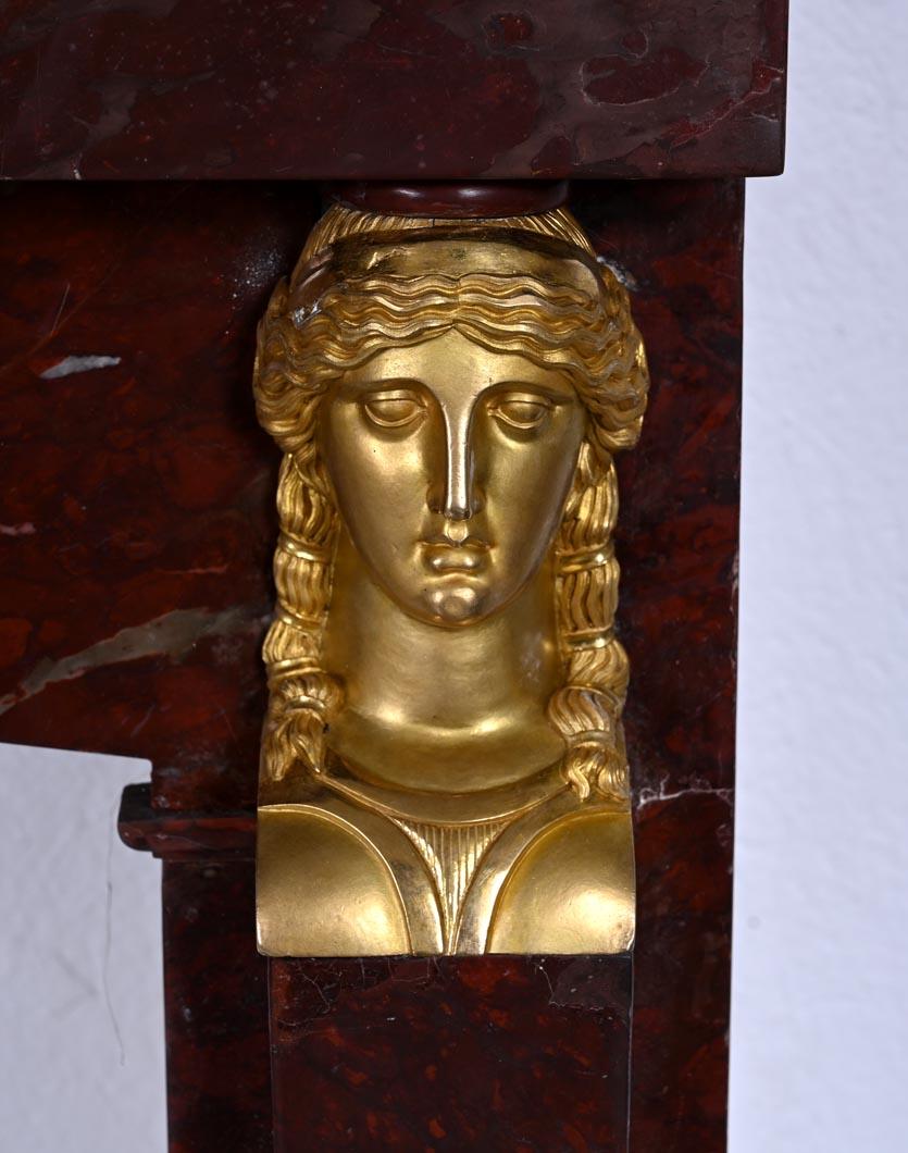 Empire style mantel in Rouge Griotte marble, bronzes ( attributed to Thomire ) For Sale 2