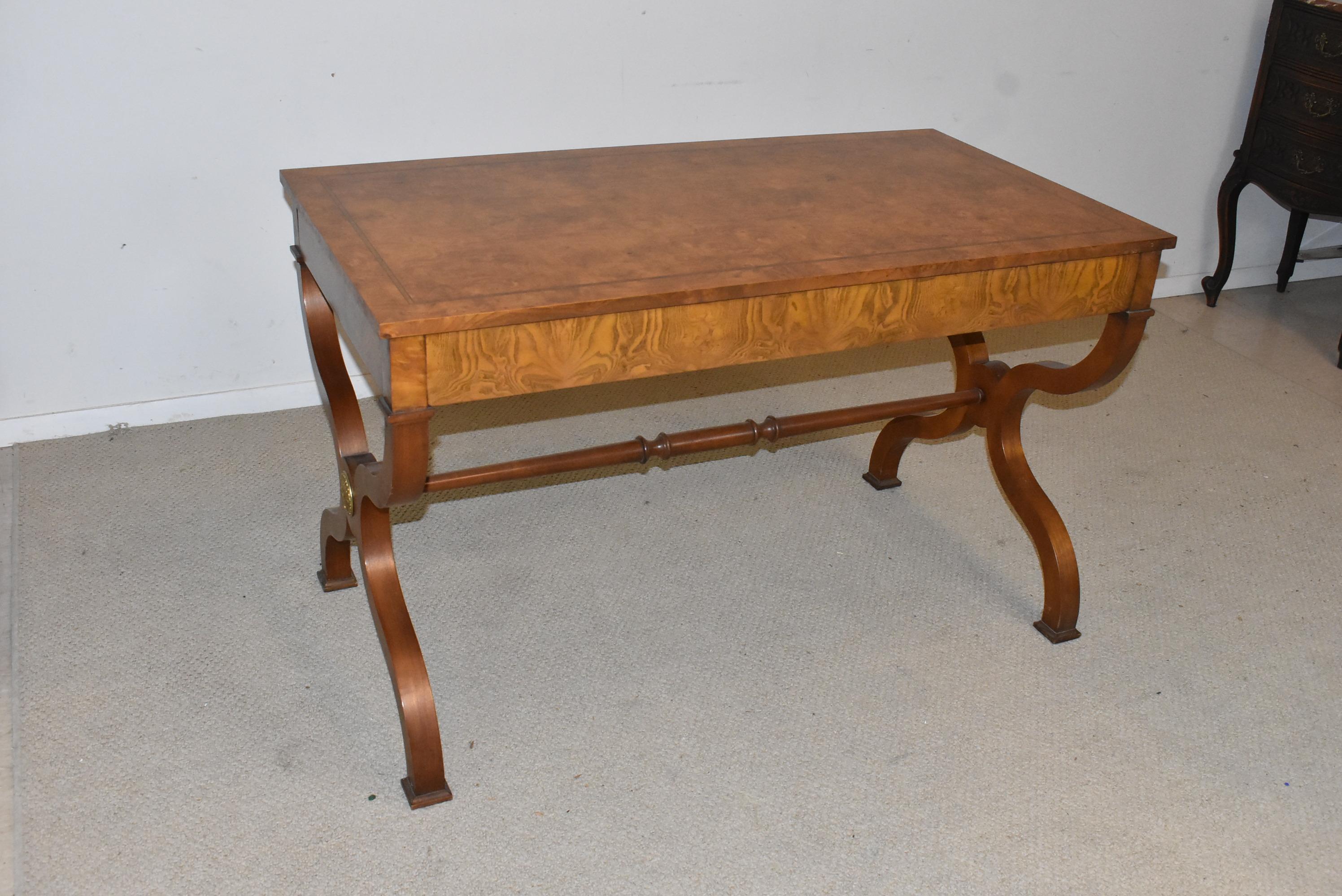 Empire Style Olive Wood Writing Desk by Baker Furniture Banded Inlay Top (Nordamerikanisch)