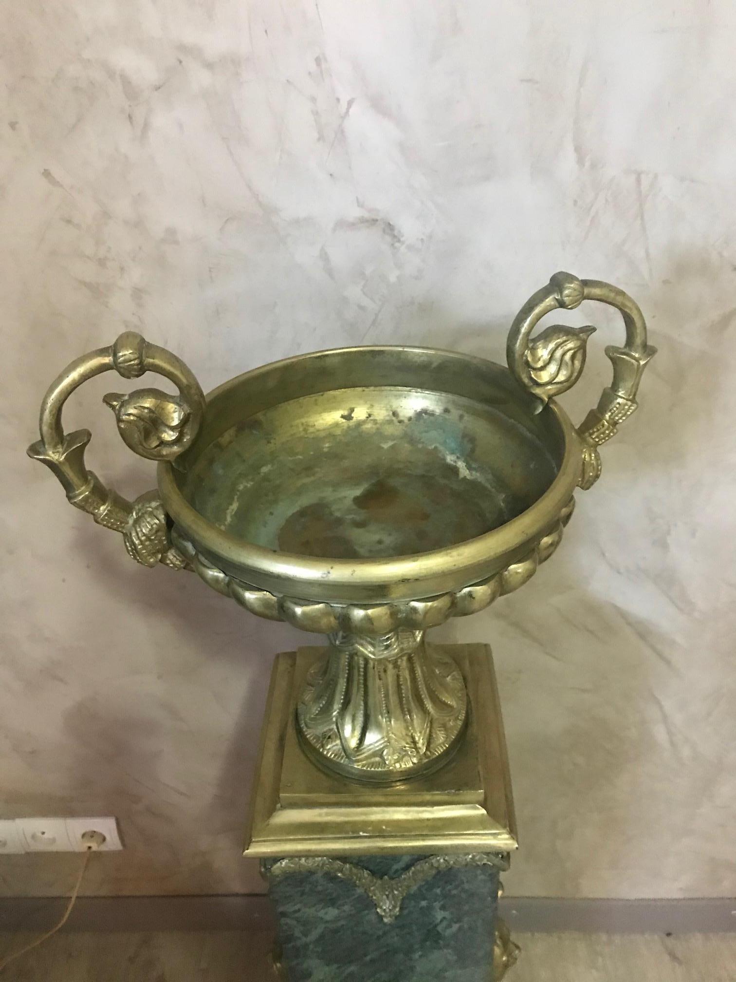 Paire de colonnes italiennes de style Empire en marbre vert et bronze doré 1