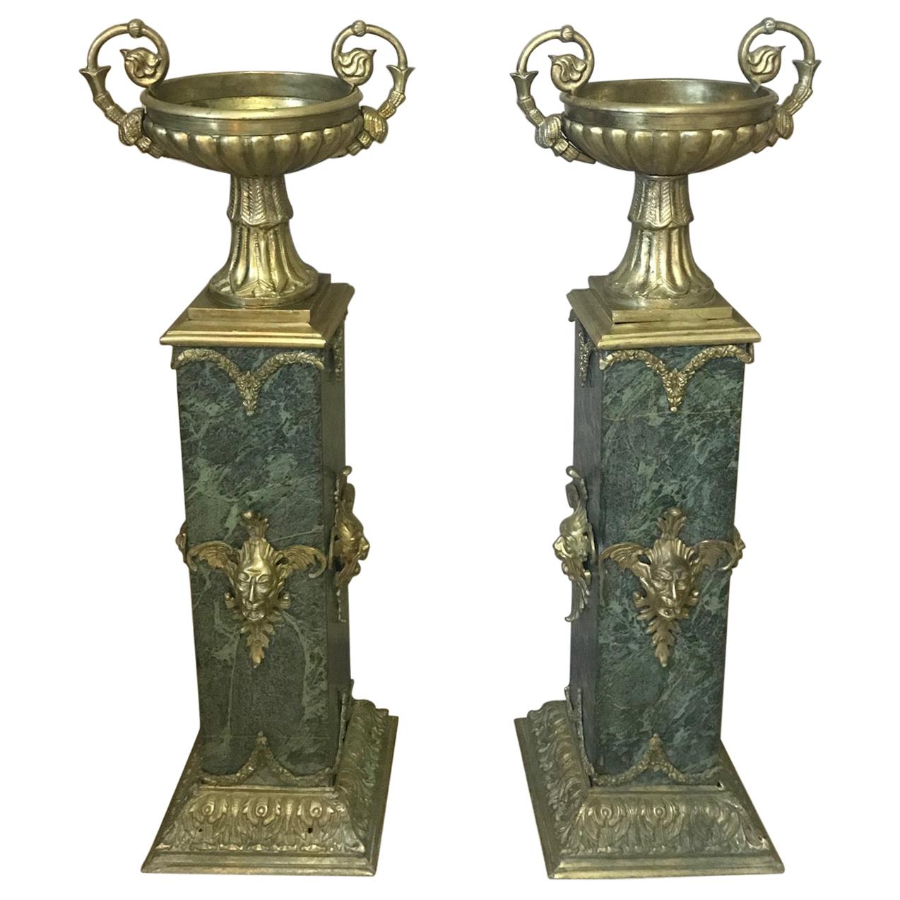 Coppia di colonne in stile impero in marmo verde italiano e bronzo dorato