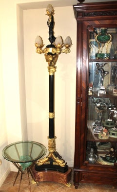 Empire-Stil Paar große Fackeln, Dore' Goldplatte Marmorsockel