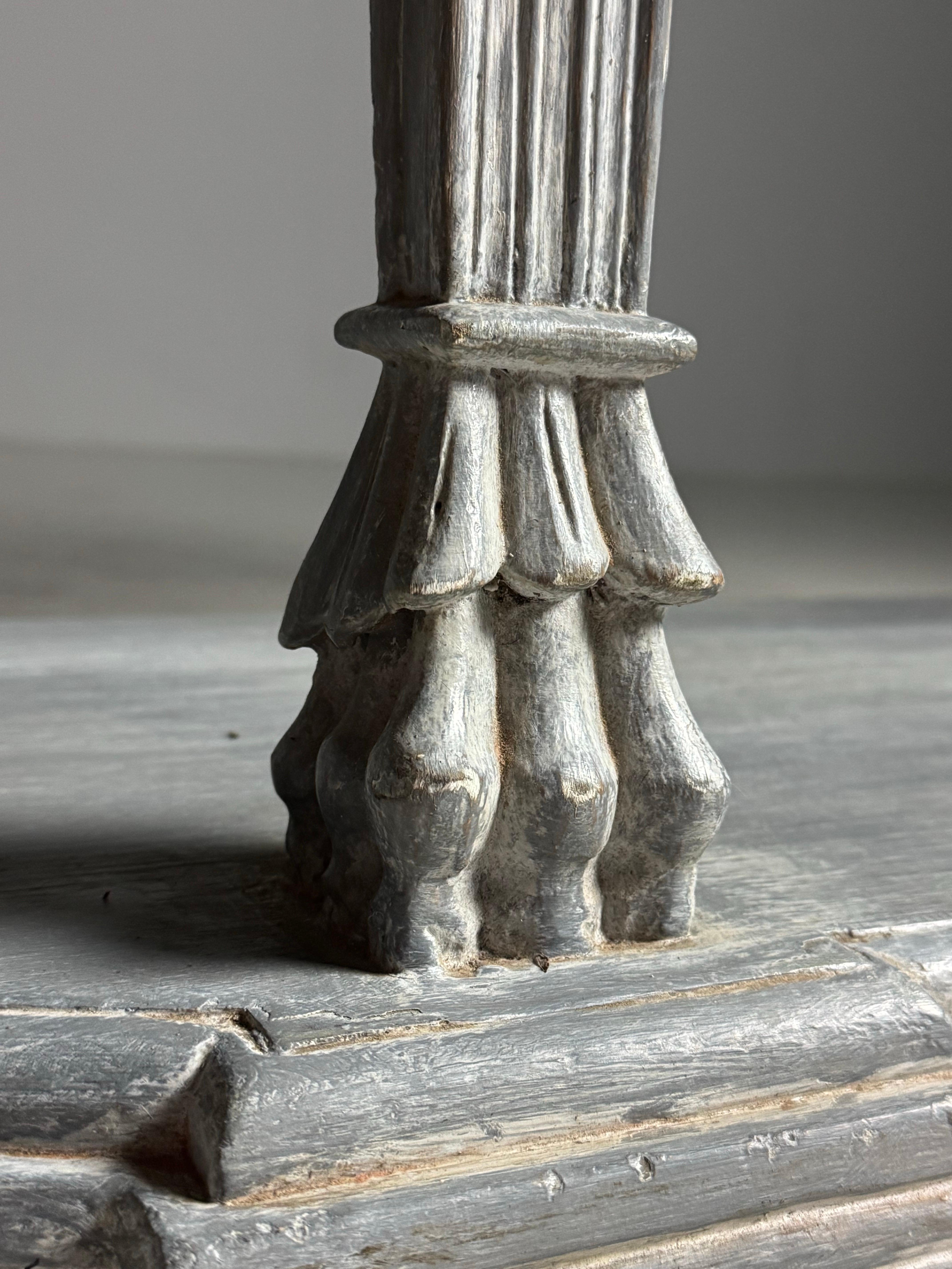 Large Empire Style Sidetable / Console table. Grey / blue in colour. 20th century.

Dimensions: 149L x 92H x 46D