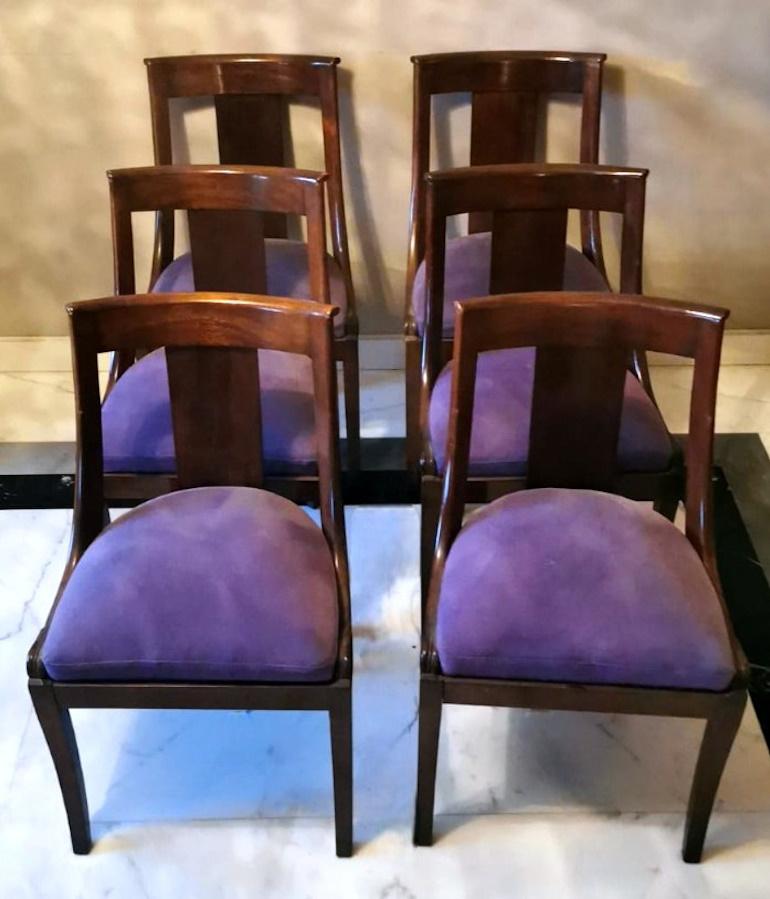 Sechs französische Stühle im Empire-Stil „ Gondola“, Modell  (Handgefertigt) im Angebot
