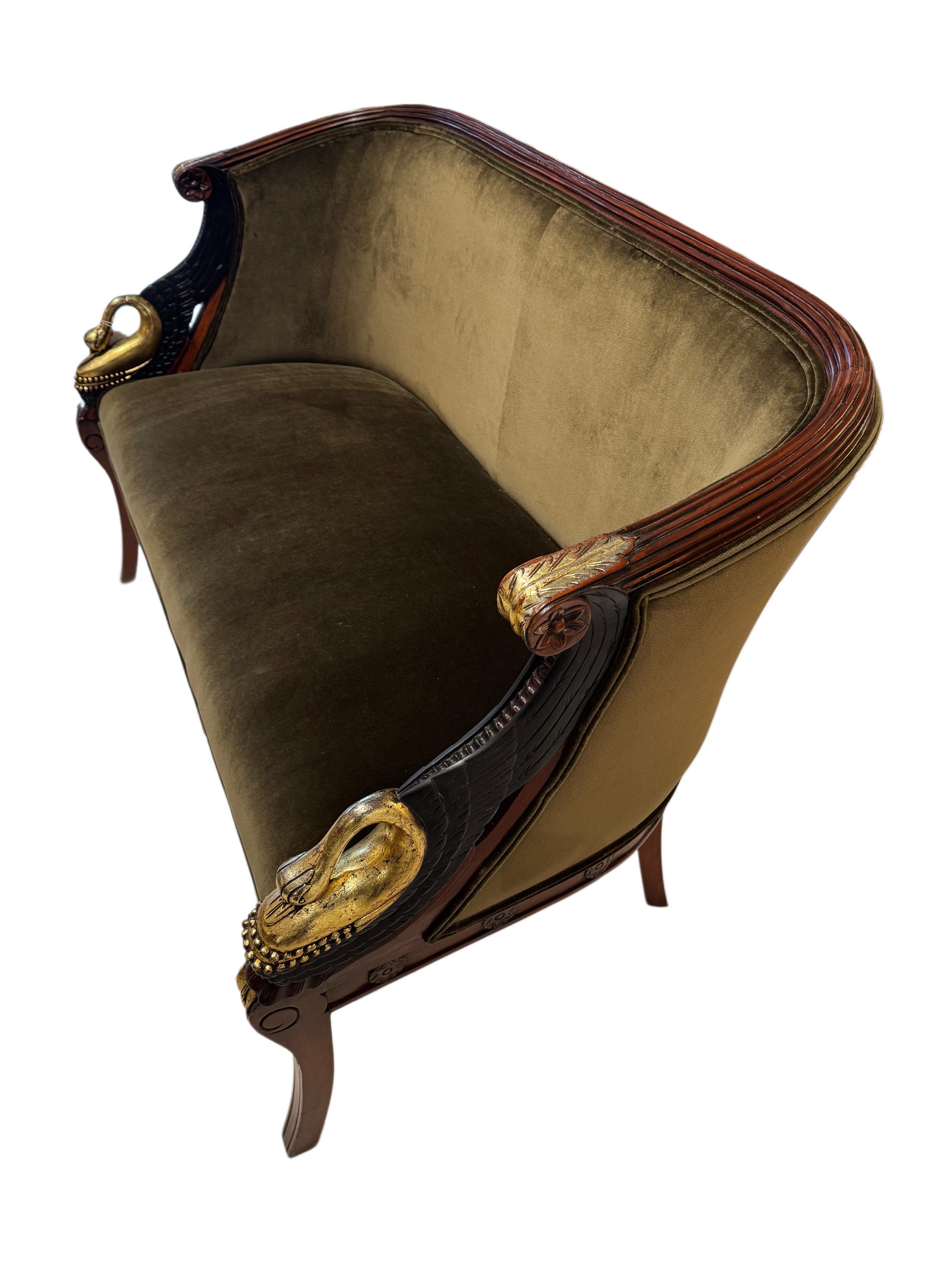 Sconosciuto Divano a cigno in stile impero in velluto di Oliver in vendita