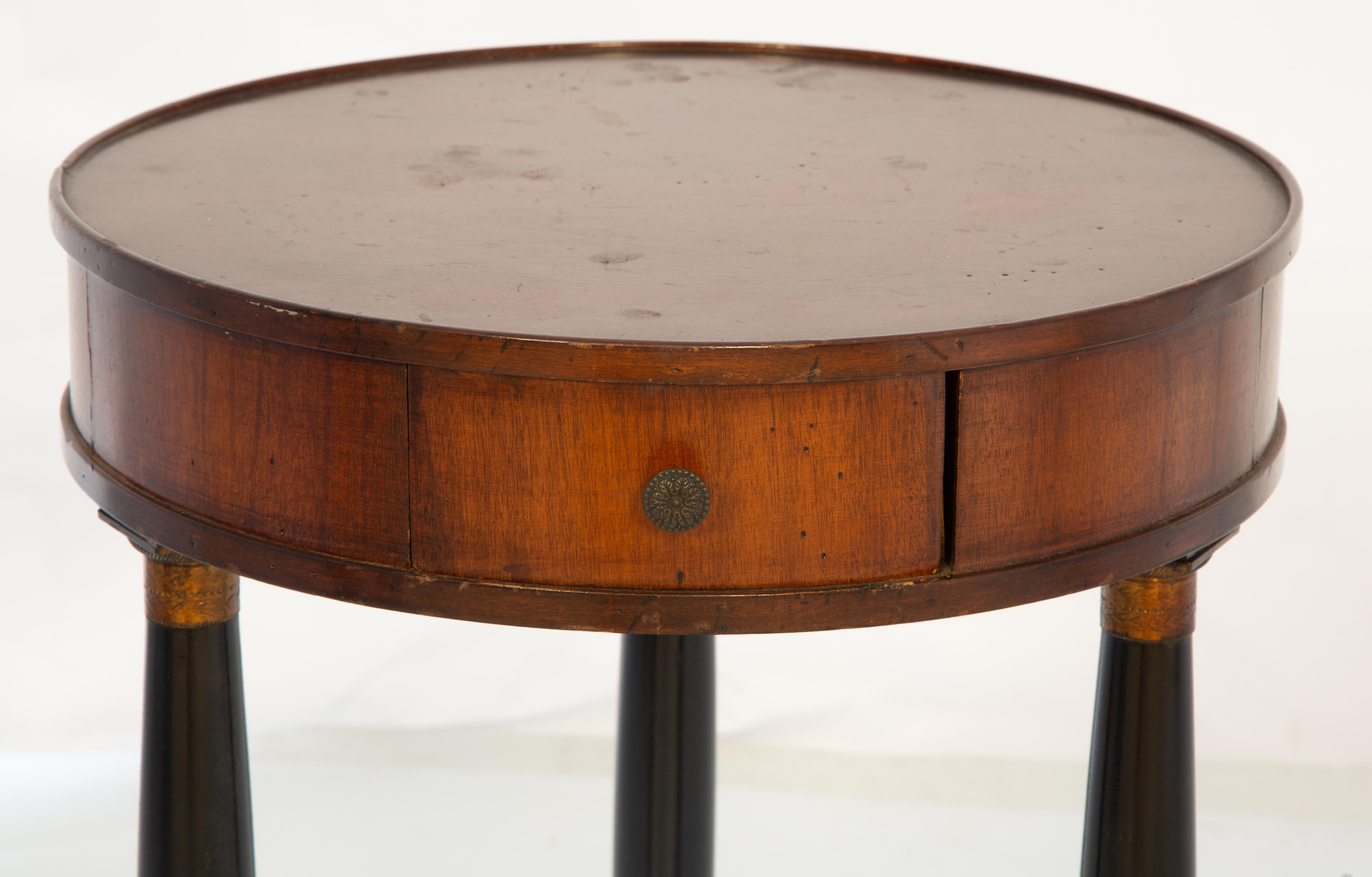 Empire-Stil Vintage Italienisch Akzent Tisch (Gemalt)