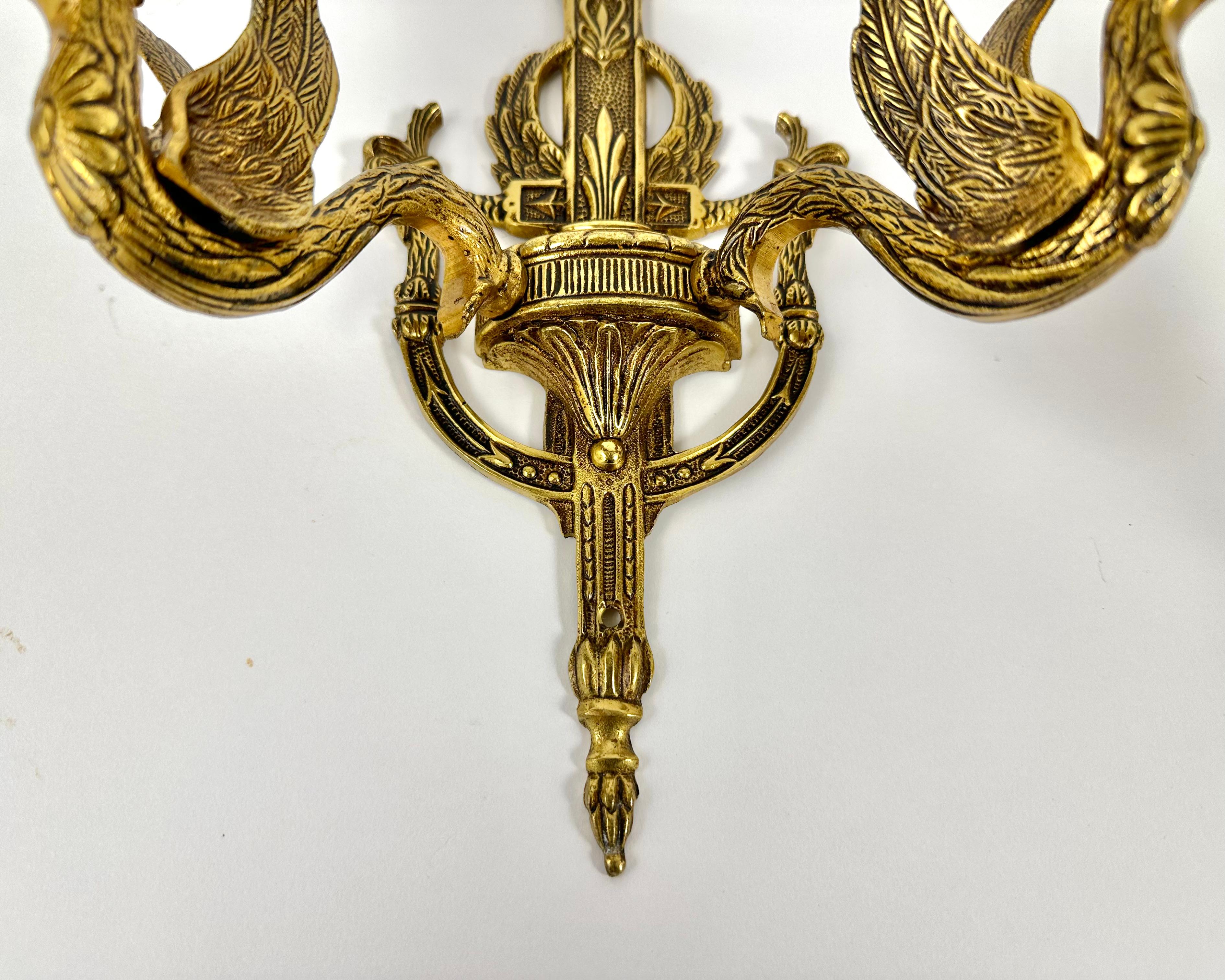Empire Swan Bronze Sconces 1930 Lighting France In Excellent Condition For Sale In Bastogne, BE