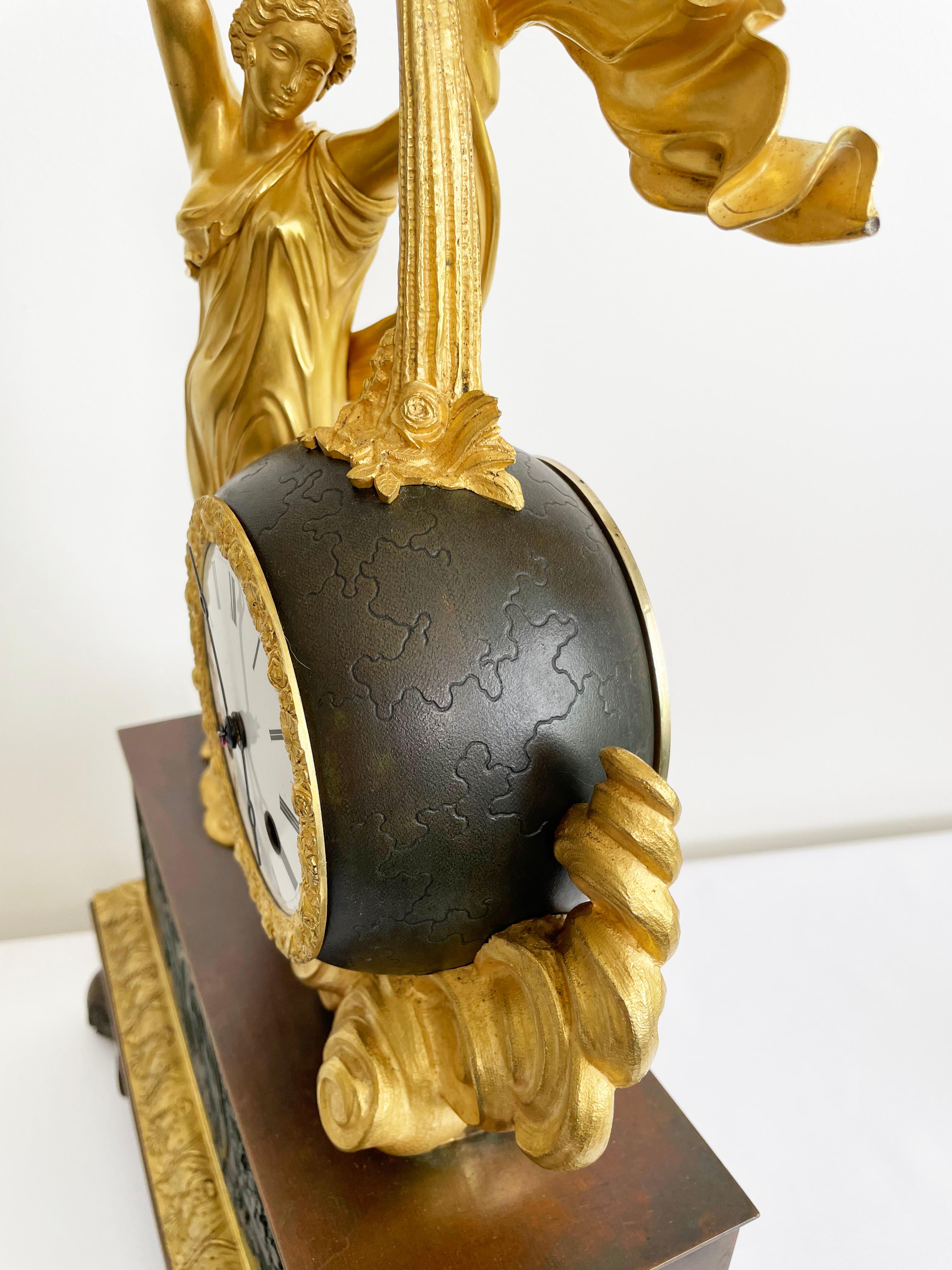 Empire Table Clock, Patinated and gilded bronze, Cleret, Paris, Circa 1825 In Good Condition For Sale In Melbourne, Victoria