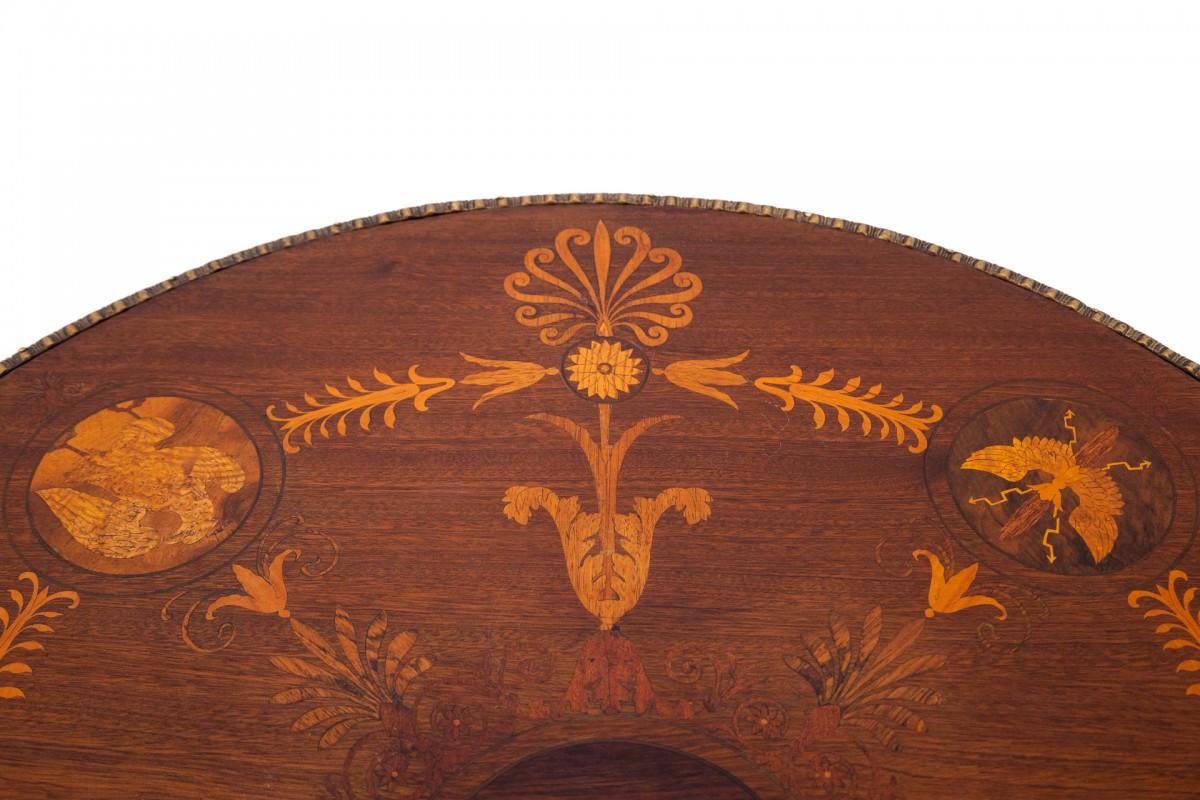 Noyer Table Empire, France, vers 1860. en vente