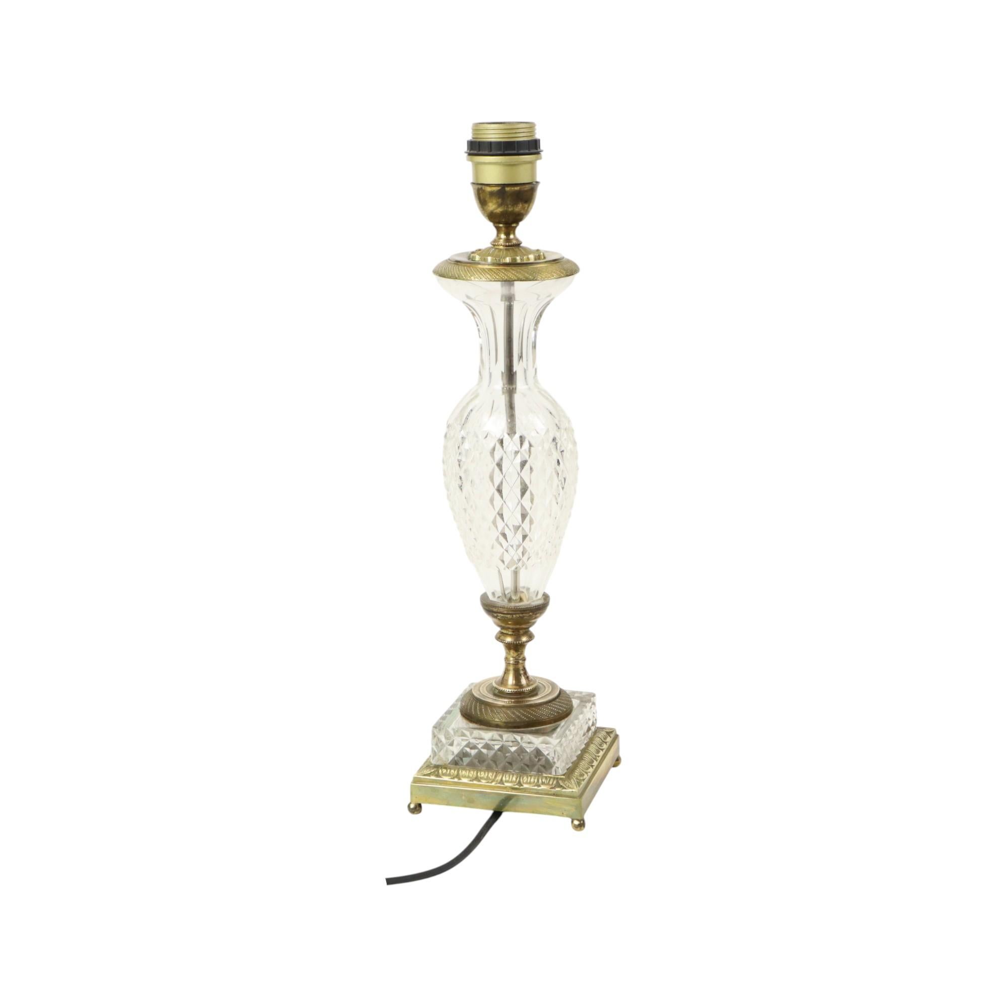 Empire Table Lamp Cut Crystal Diamond Pattern Gilded Bronze For Sale 5