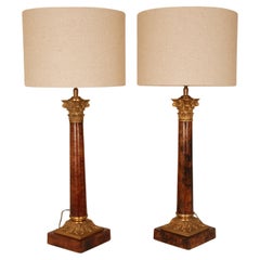 Empire-Tischlampen, vergoldete Bronze, korinthische Säule, E.F. Caldwell Vintage - ein Paar