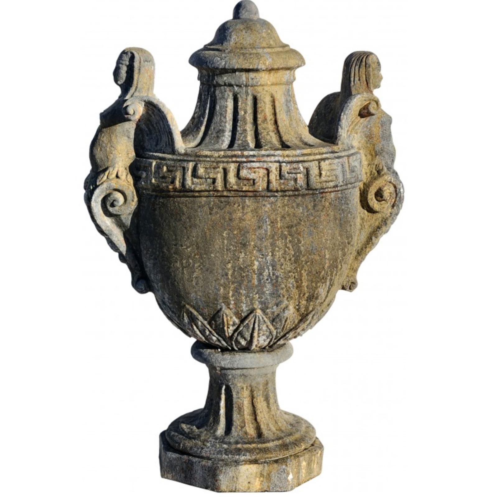 Empire Vase, Pillar Goblet with Sphinxes End 19th Century In Good Condition For Sale In Madrid, ES