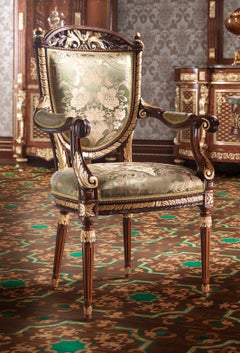 Fauteuil Empire en noyer et feuilles d'or, fabriqué à la main par la main, de style Modenese