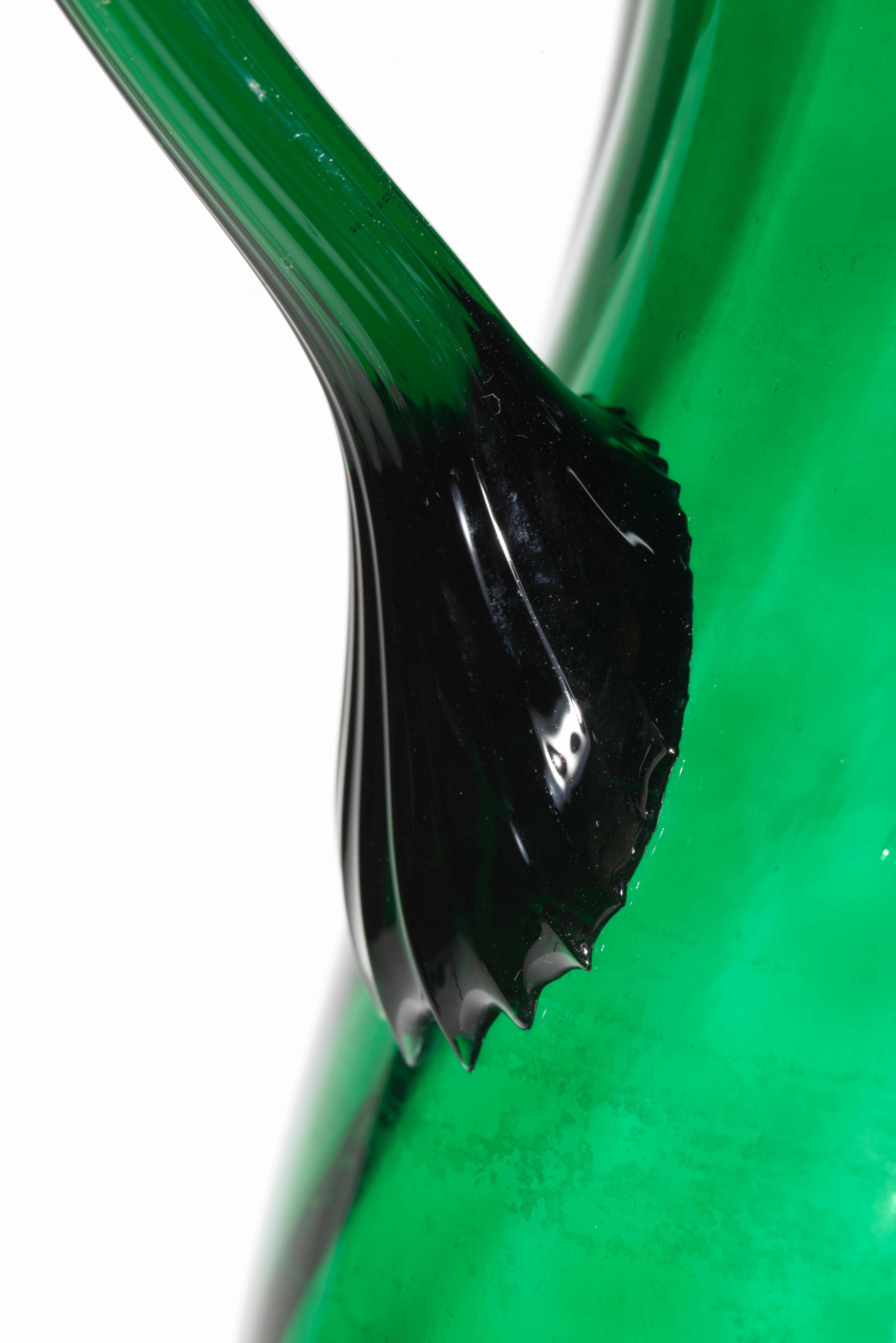 Empoli Emerald Green Verde Op-Art Glass Vase with Handles, Signed, Italy 1960 For Sale 5