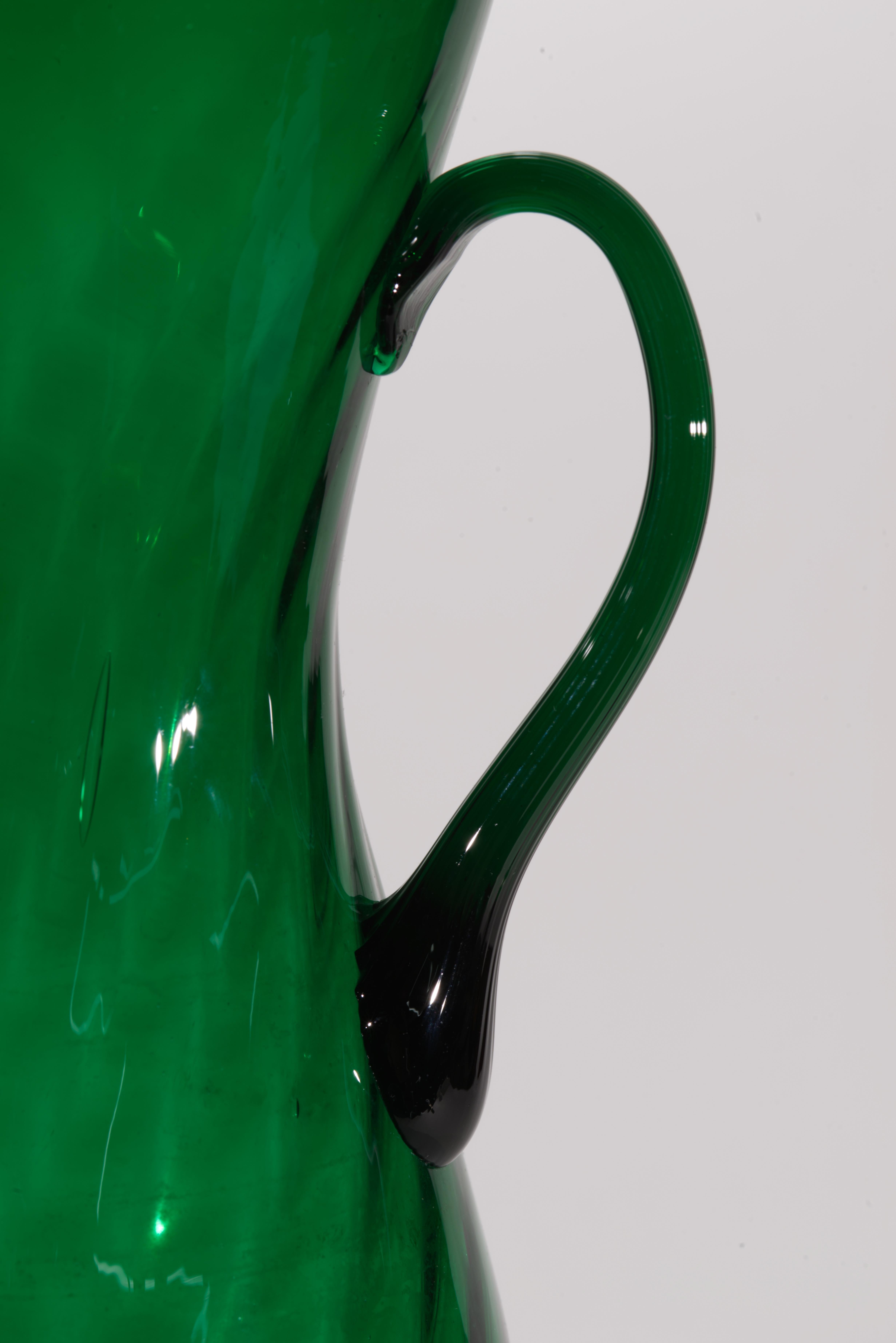 Empoli Emerald Green Verde Op-Art Glass Vase with Handles, Signed, Italy 1960 For Sale 1
