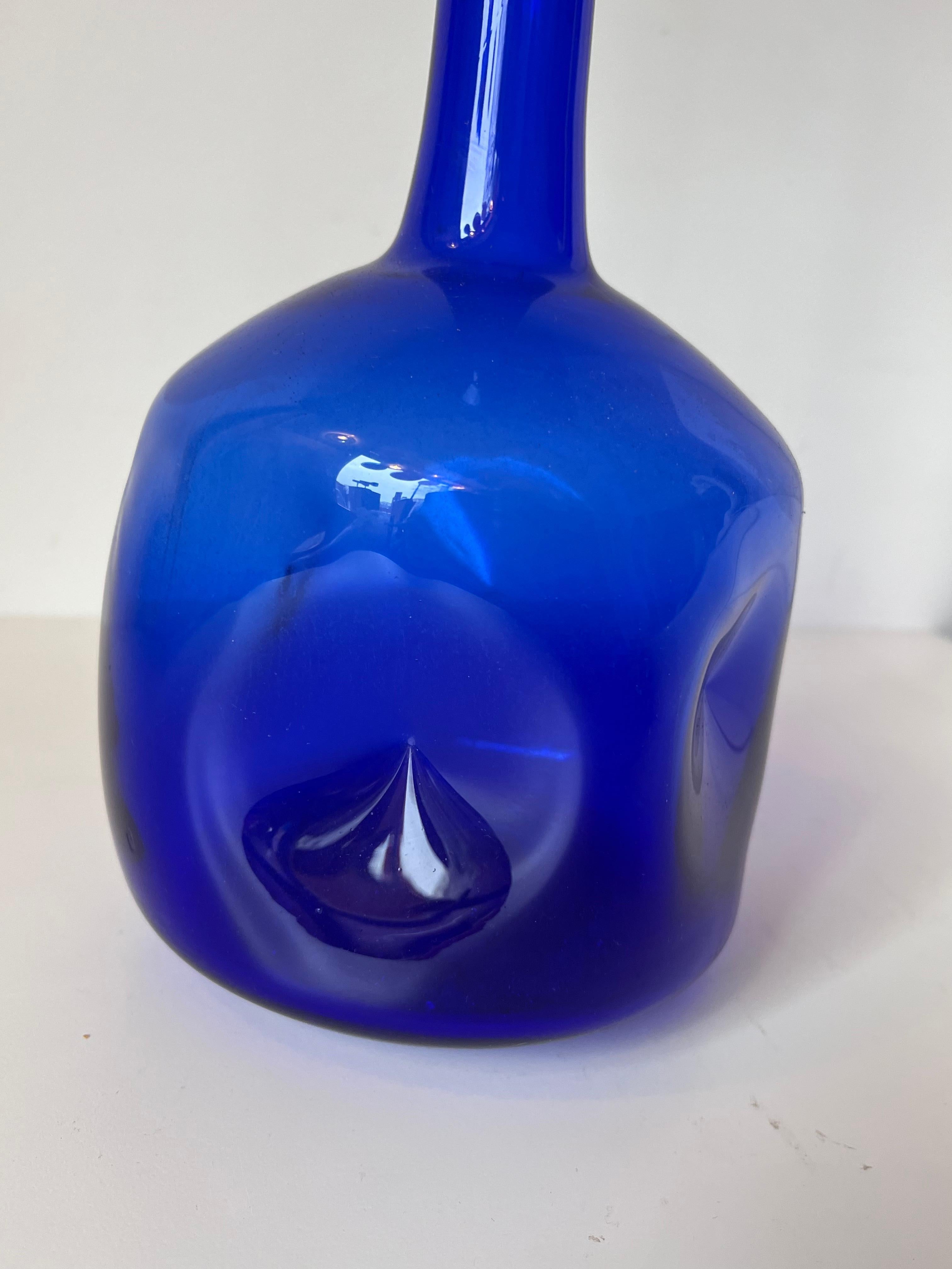 Empoli ‘Genie’ Glass Decanter with Stopper, Italy Mid-Century For Sale 3