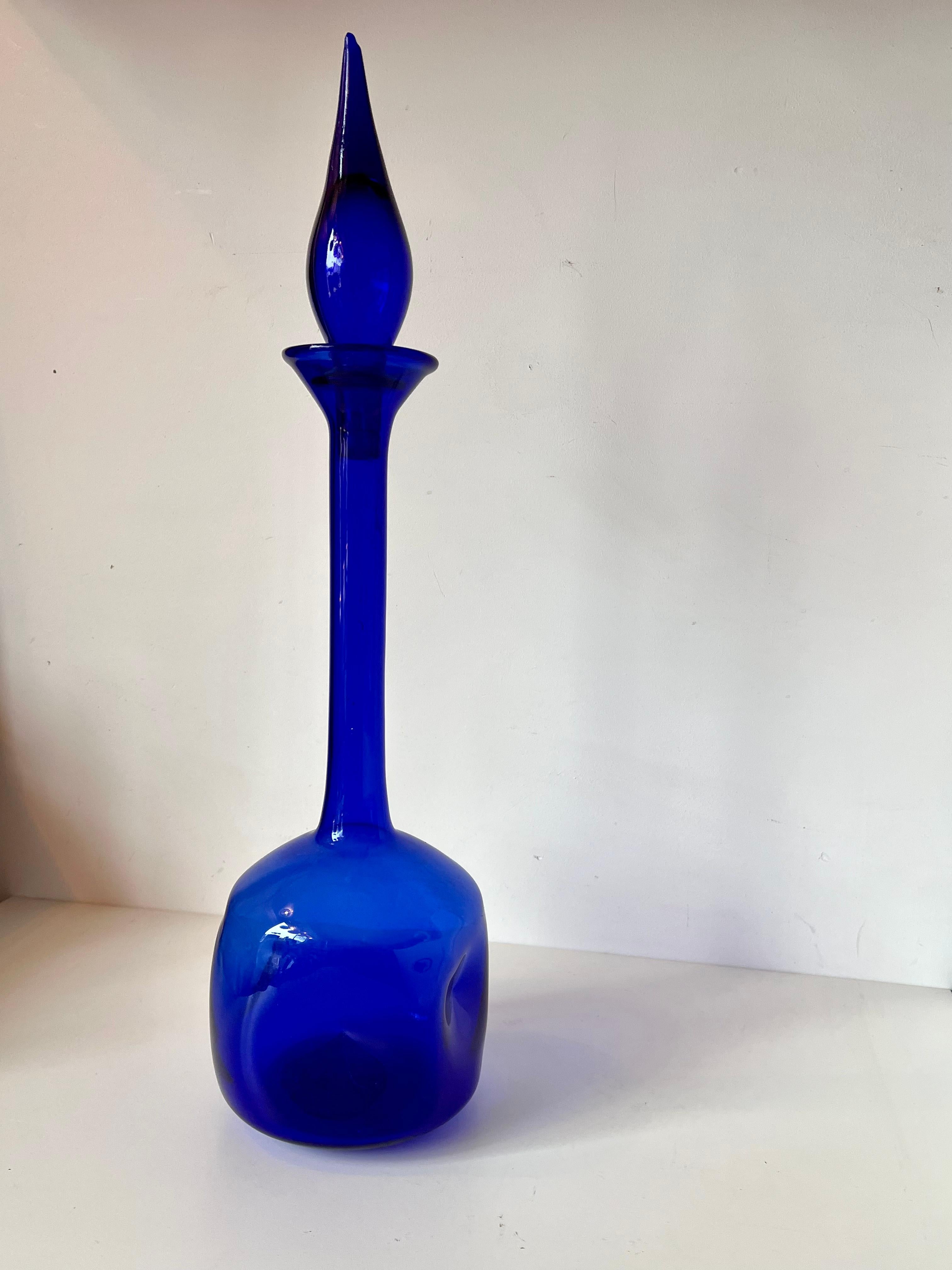 Empoli ‘Genie’ Glass Decanter with Stopper, Italy Mid-Century For Sale 5