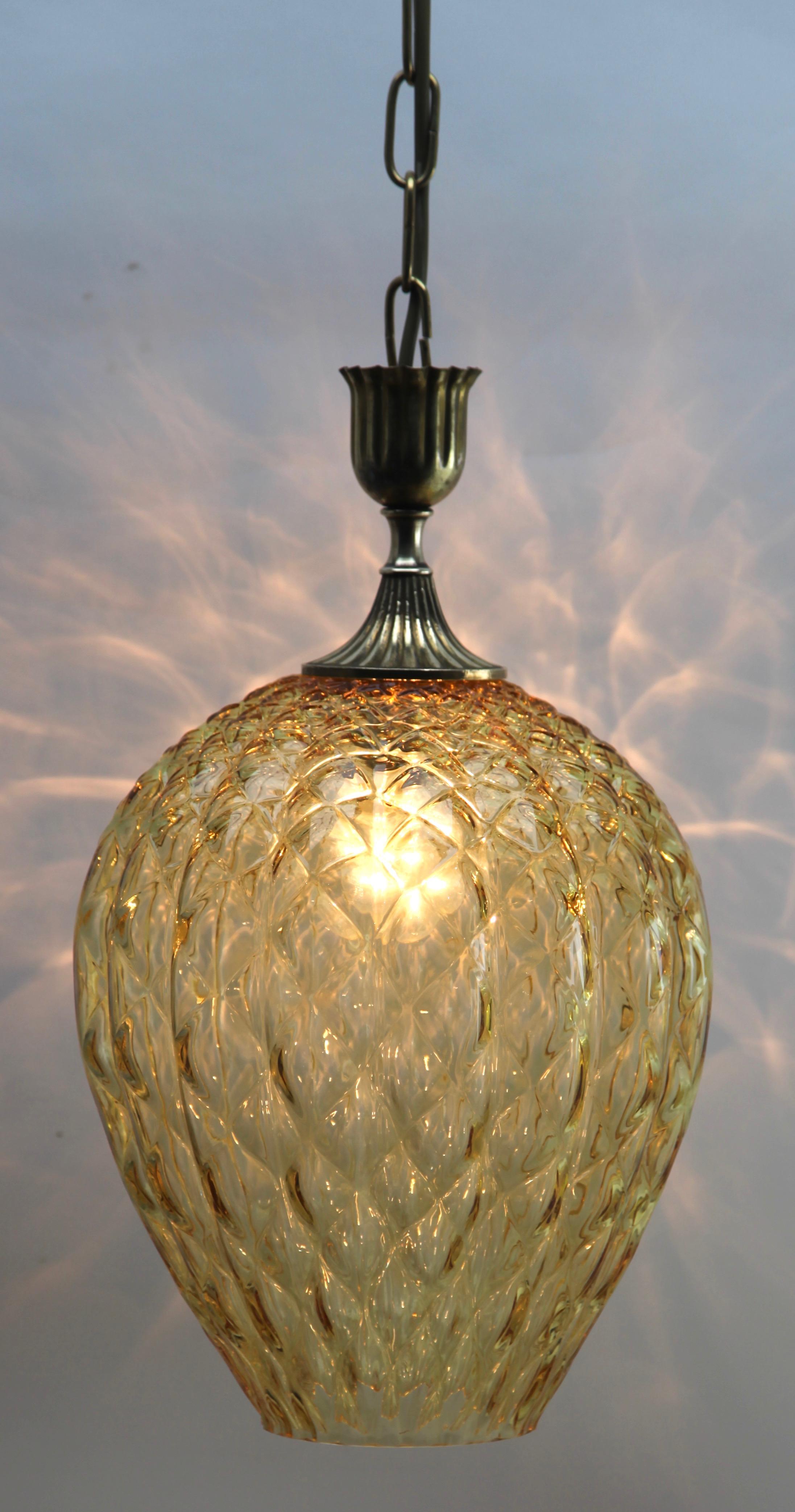 Mid-Century Modern Empoli Glass Pendant Lamp with Vertical Ribs and Diamond Optic Light Amber Tint