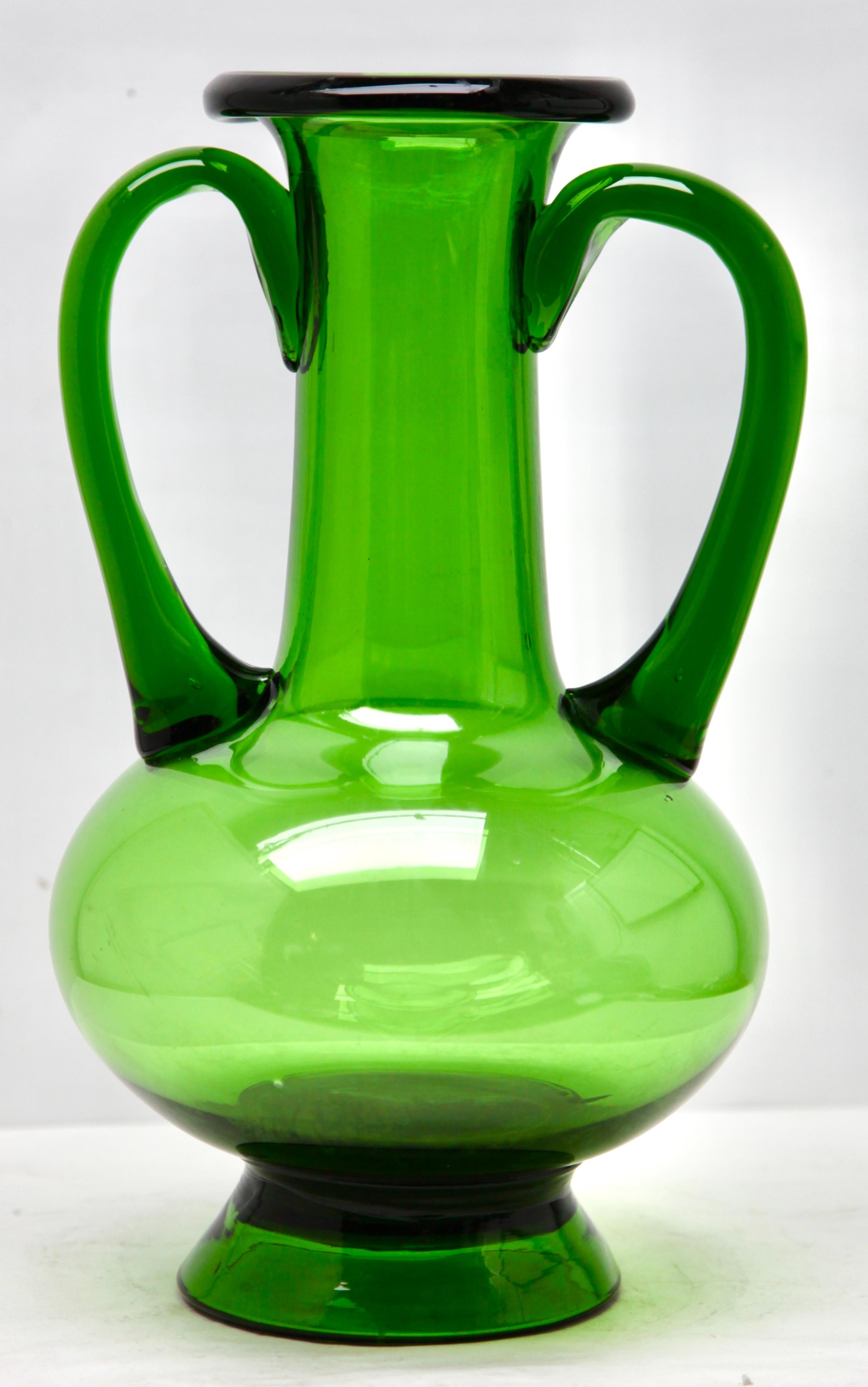 Murano Glass Empoli Large vase with handles Italian craftsmen of Florence
