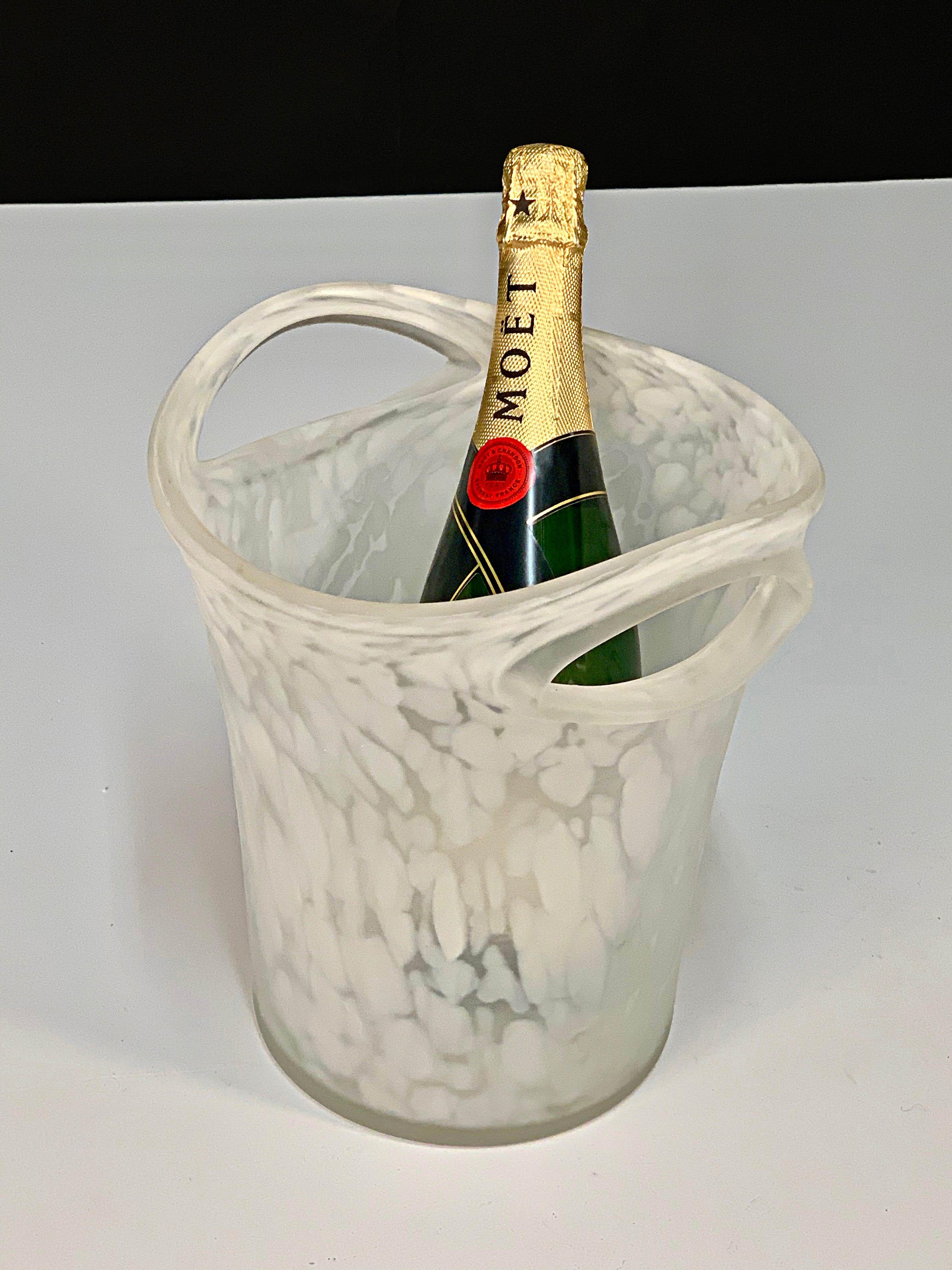 Empoli Midcentury Milky Glass Champagne or Wine Italian Ice Bucket, 1960s 6