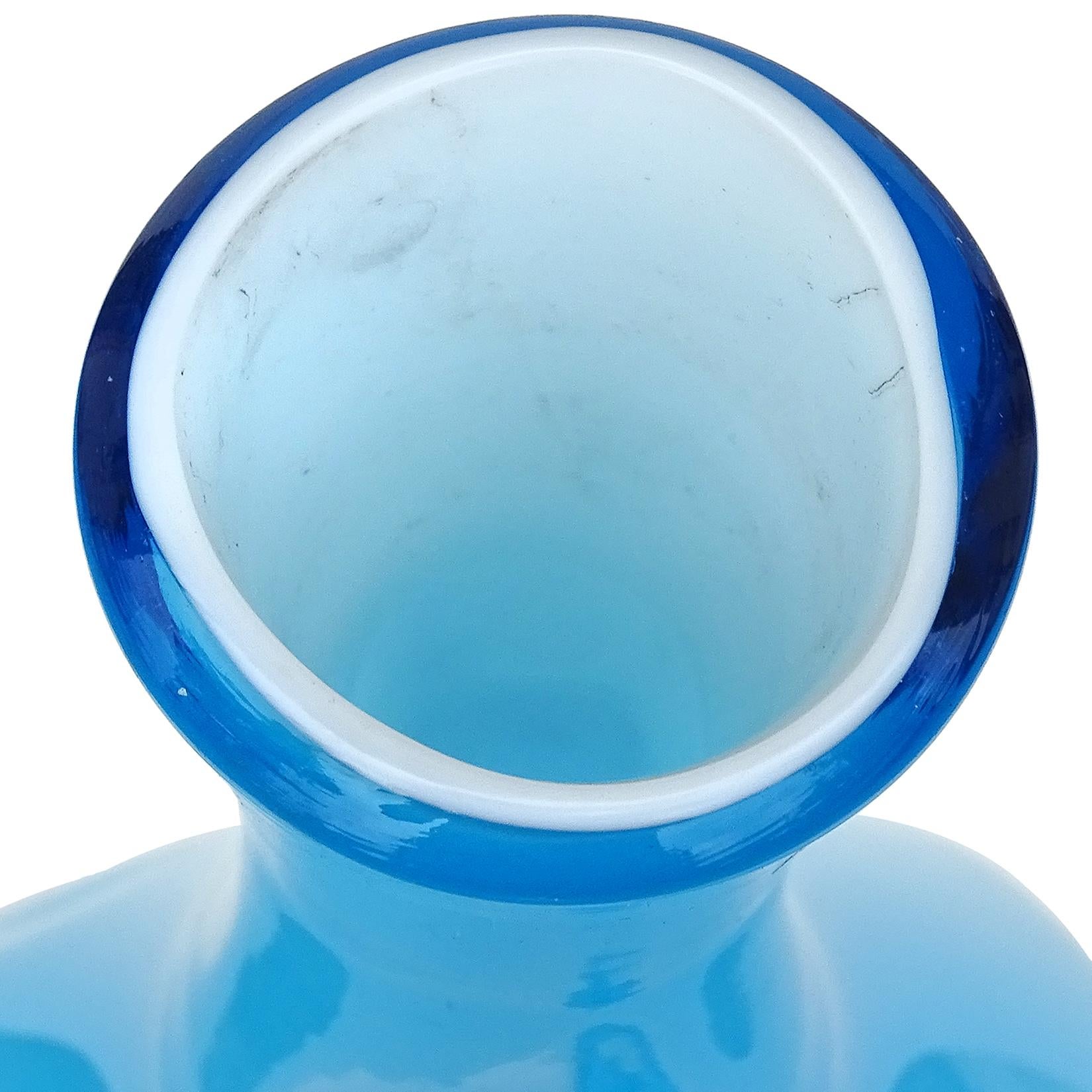 Empoli Himmelblau Weiß Italienisches Kunstglas Großer gewölbter Dekanter Original Stopfen im Zustand „Gut“ im Angebot in Kissimmee, FL