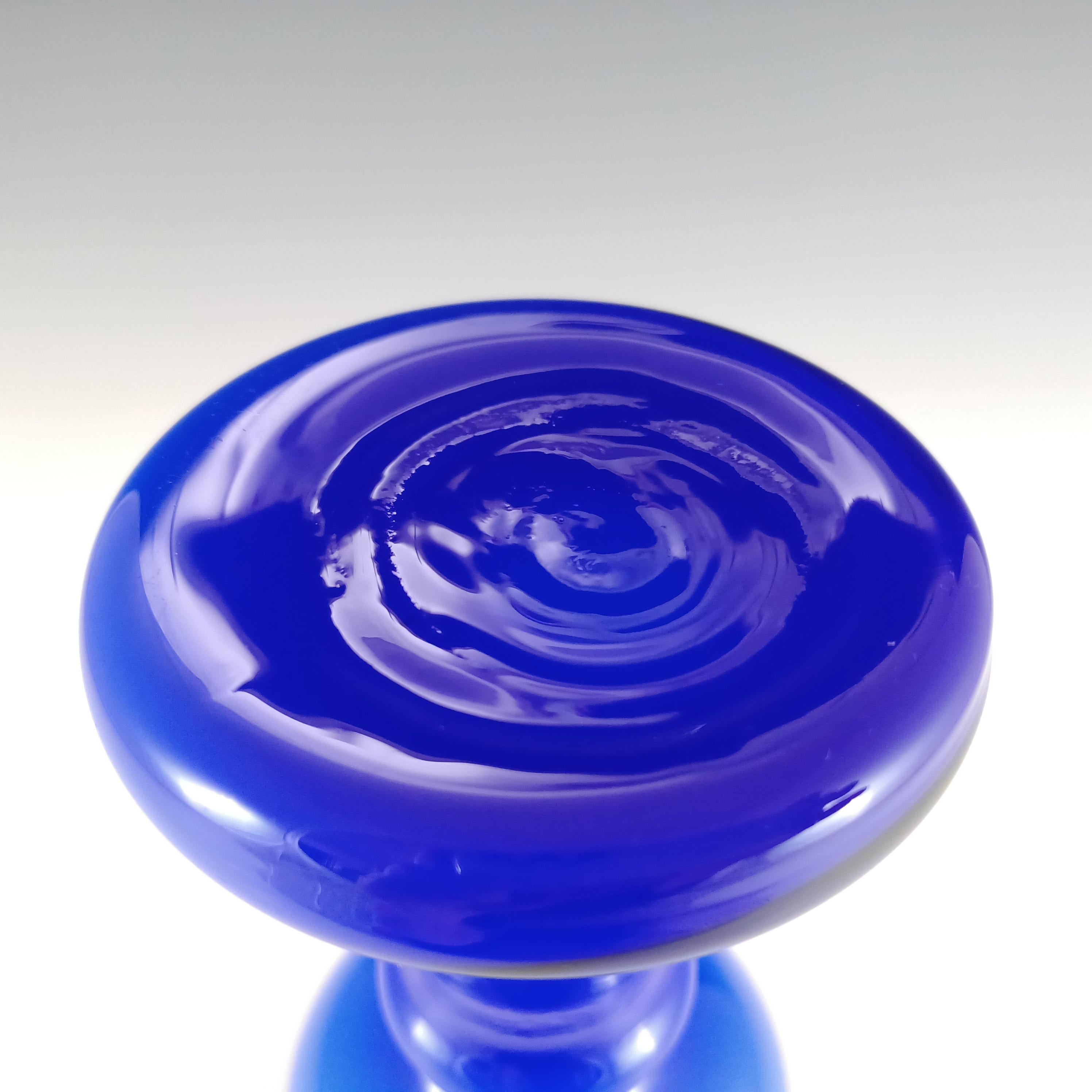 Vase italien vintage Empoli en verre bleu cerclé en vente 1
