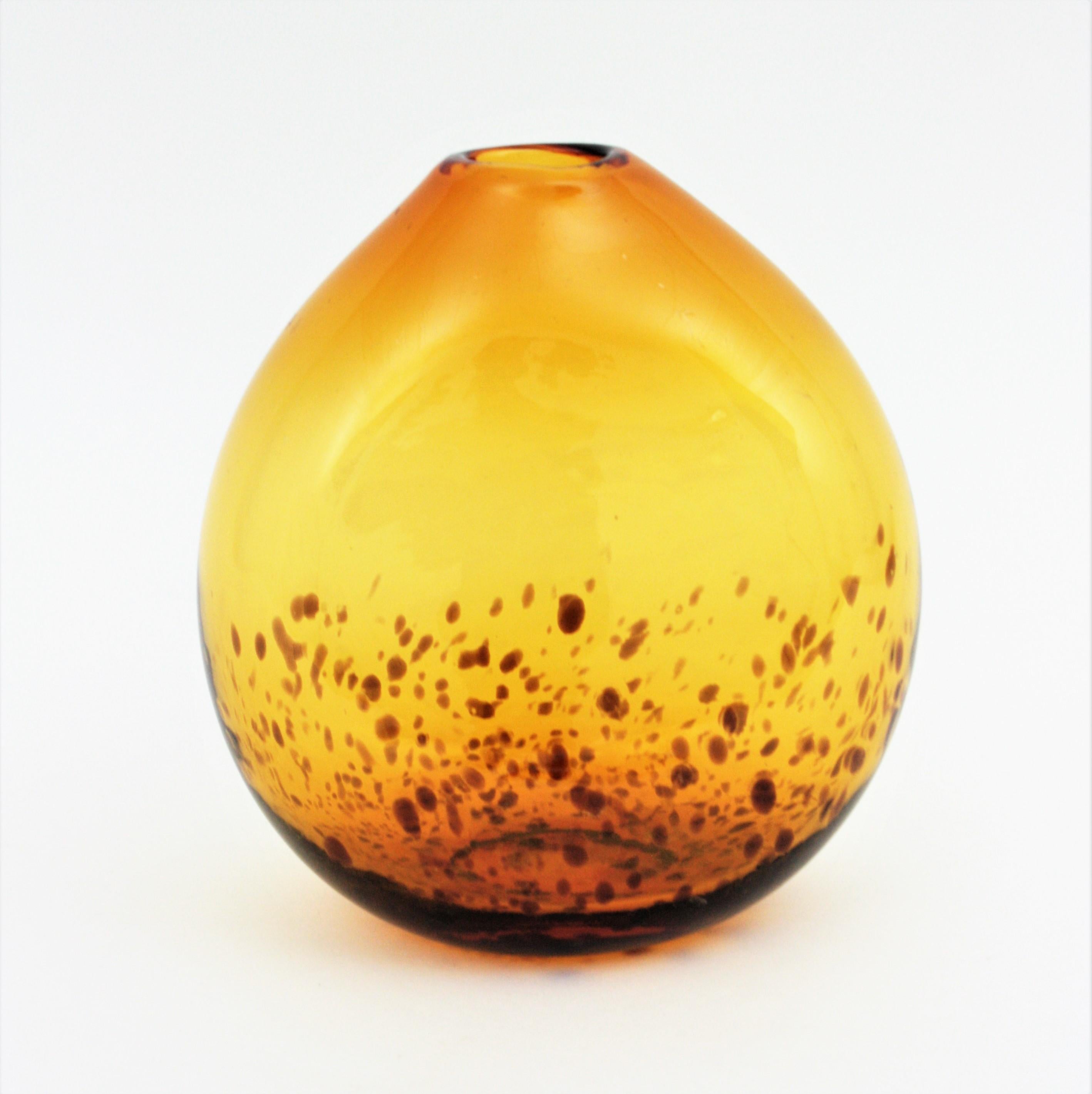 Empoli Yellow Amber Tartaruga Italian Art Glass Vase For Sale 5