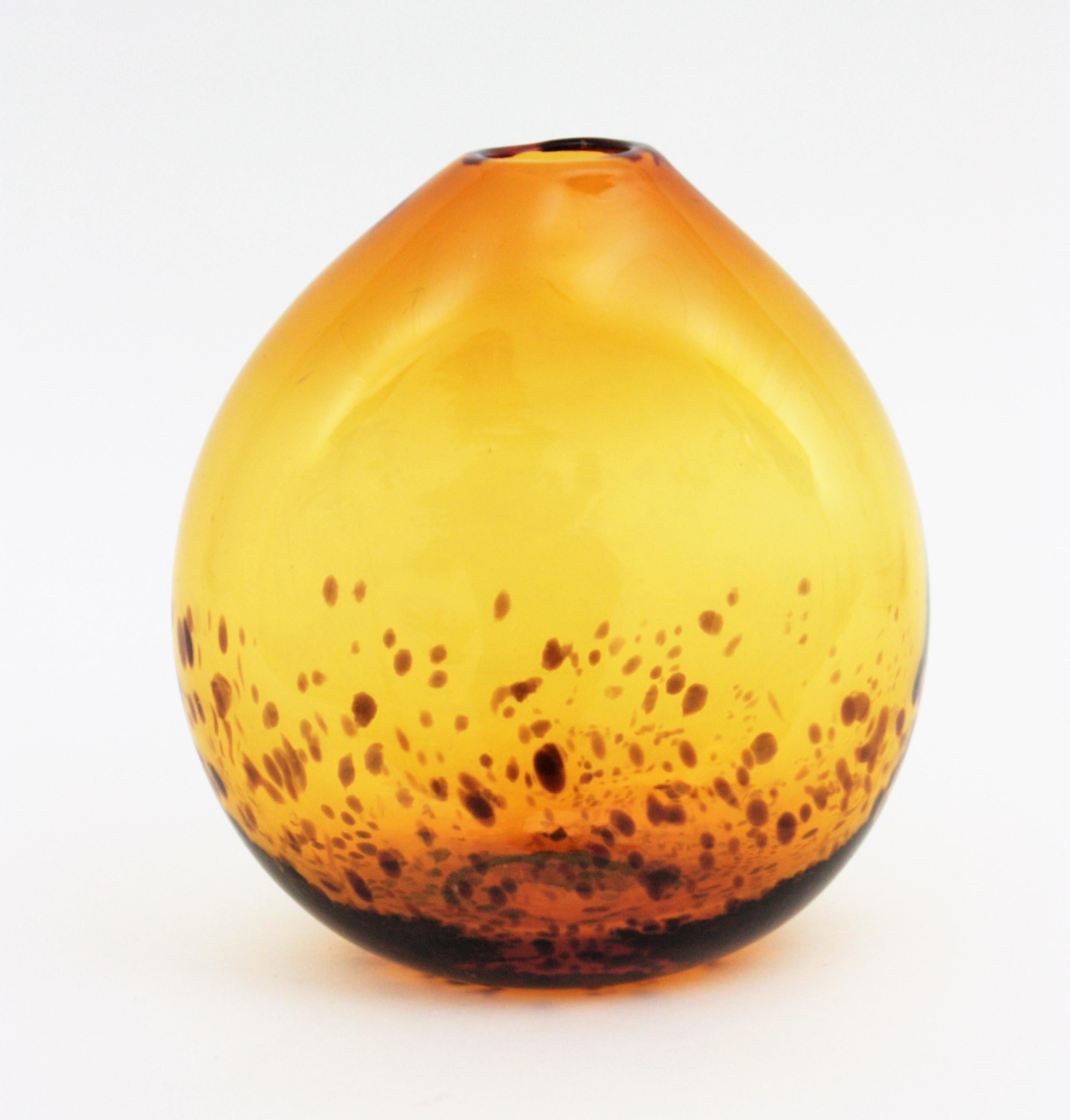 Empoli Yellow Amber Tartaruga Italian Art Glass Vase For Sale 6
