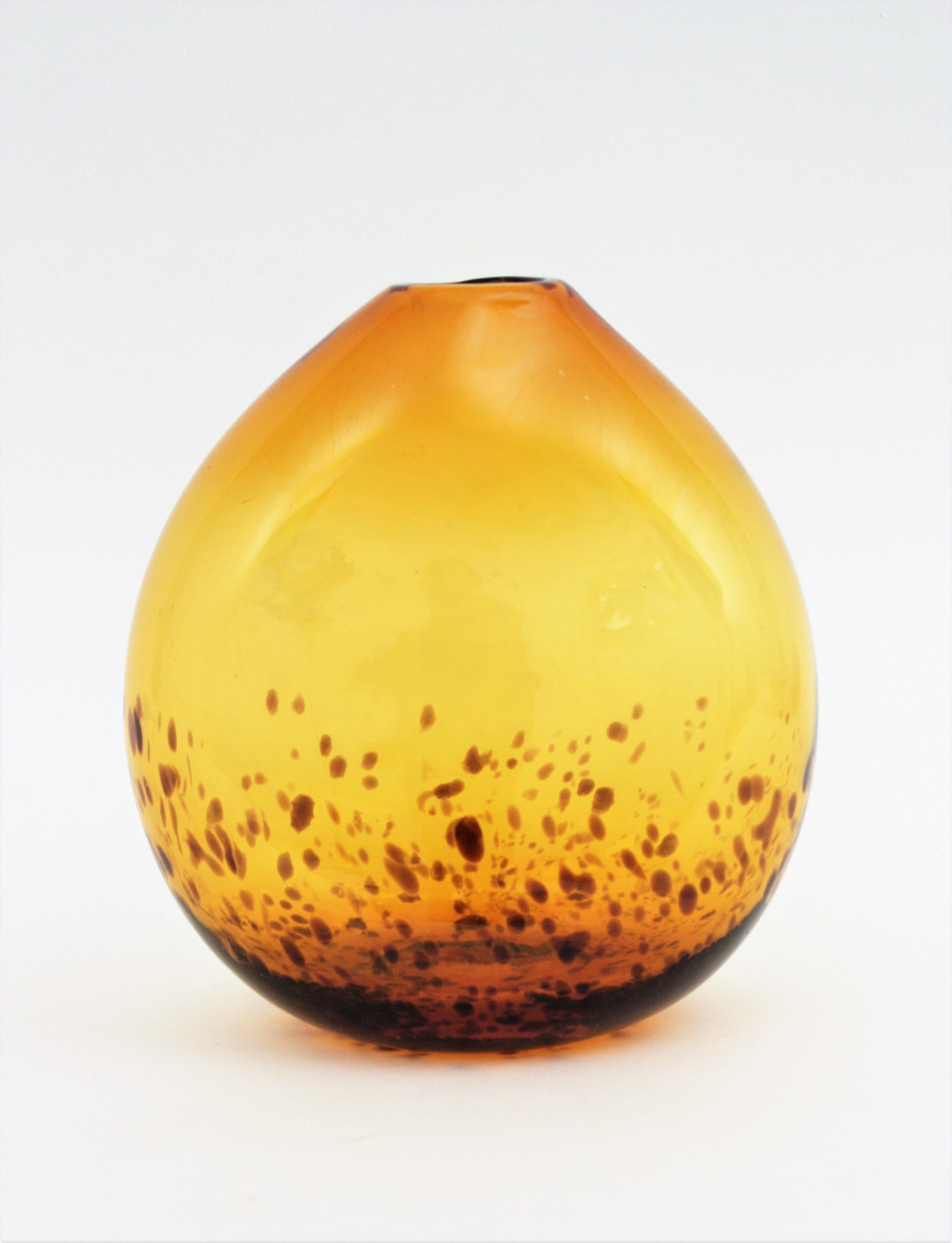 Empoli Yellow Amber Tartaruga Italian Art Glass Vase For Sale 1
