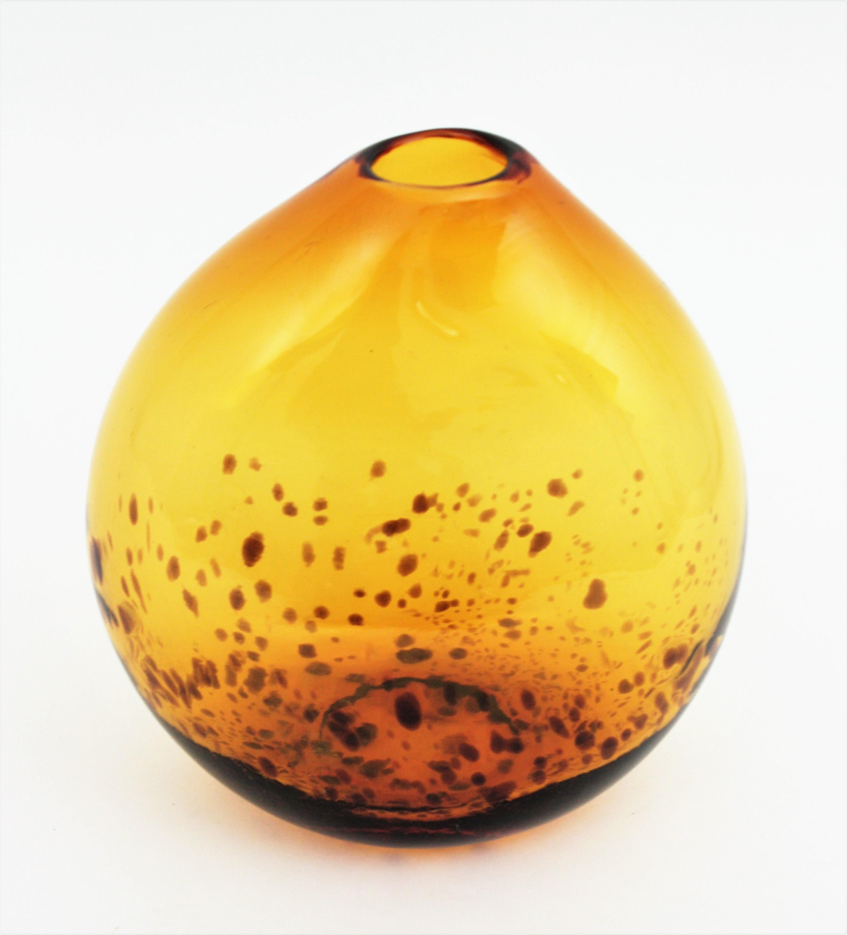 Empoli Yellow Amber Tartaruga Italian Art Glass Vase For Sale 3