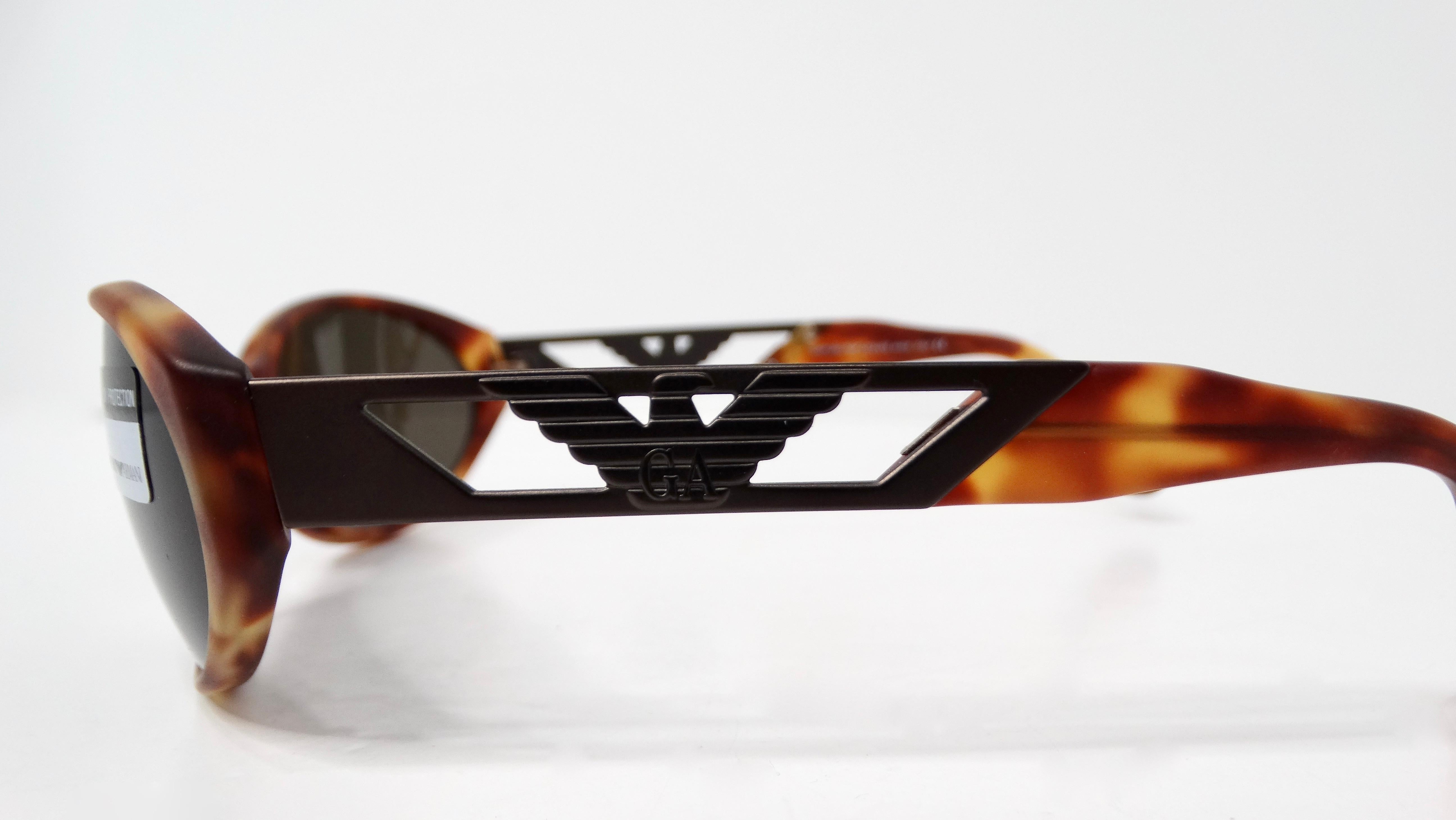 Emporio Armani 544-S Blond Tortoise Tinted Oval Lense Shield Sunglasses In Good Condition For Sale In Scottsdale, AZ