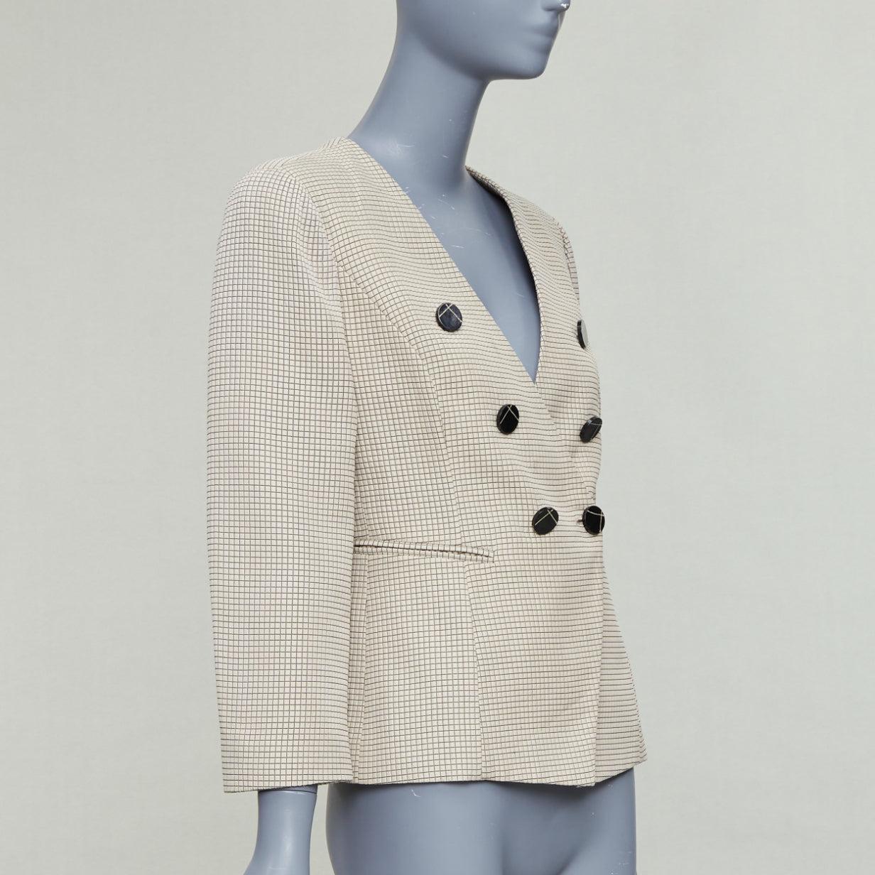 EMPORIO ARMANI beige blazer doppiopetto trapuntato con cuciture a griglia IT44 L. In condizioni ottime in vendita a Hong Kong, NT