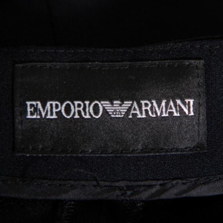 Emporio Armani Black Crepe Tapered Leg Trousers S In Good Condition For Sale In Dubai, Al Qouz 2