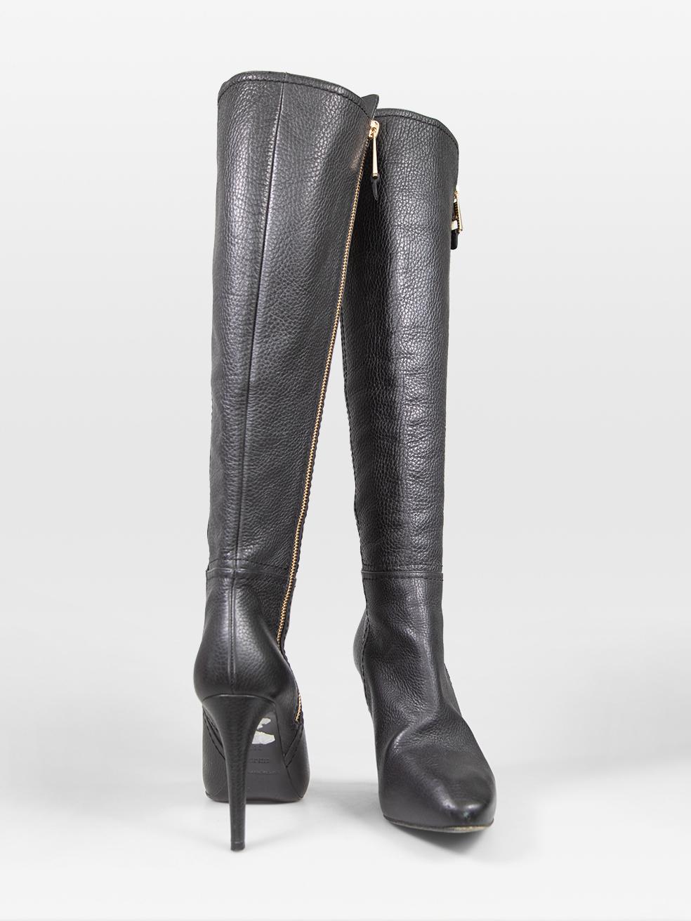 Emporio Armani Black Leather Almond Toe Zip Boots Size IT 38.5 In Good Condition For Sale In London, GB