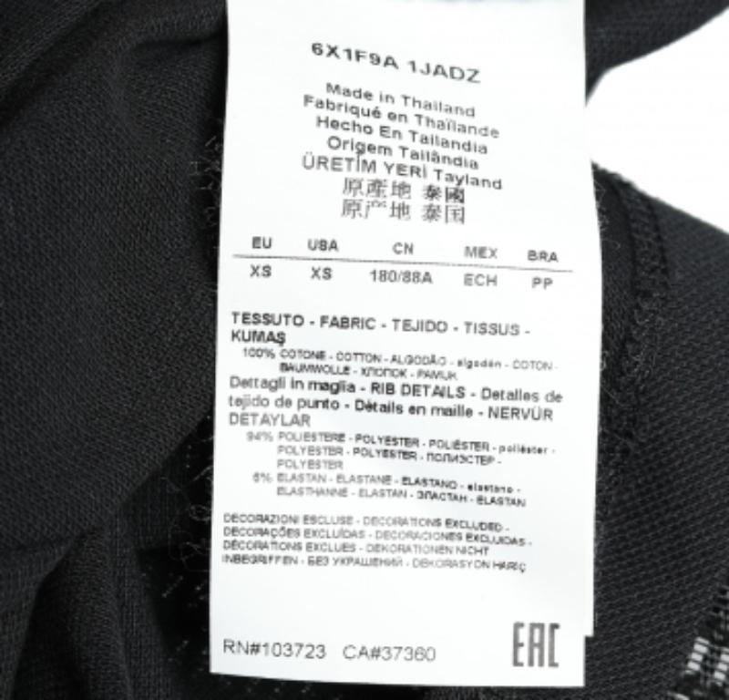 Emporio Armani Schwarzes Logo besticktes Baumwoll- Pique-Polo-T-Shirt mit Logo XS im Angebot 1