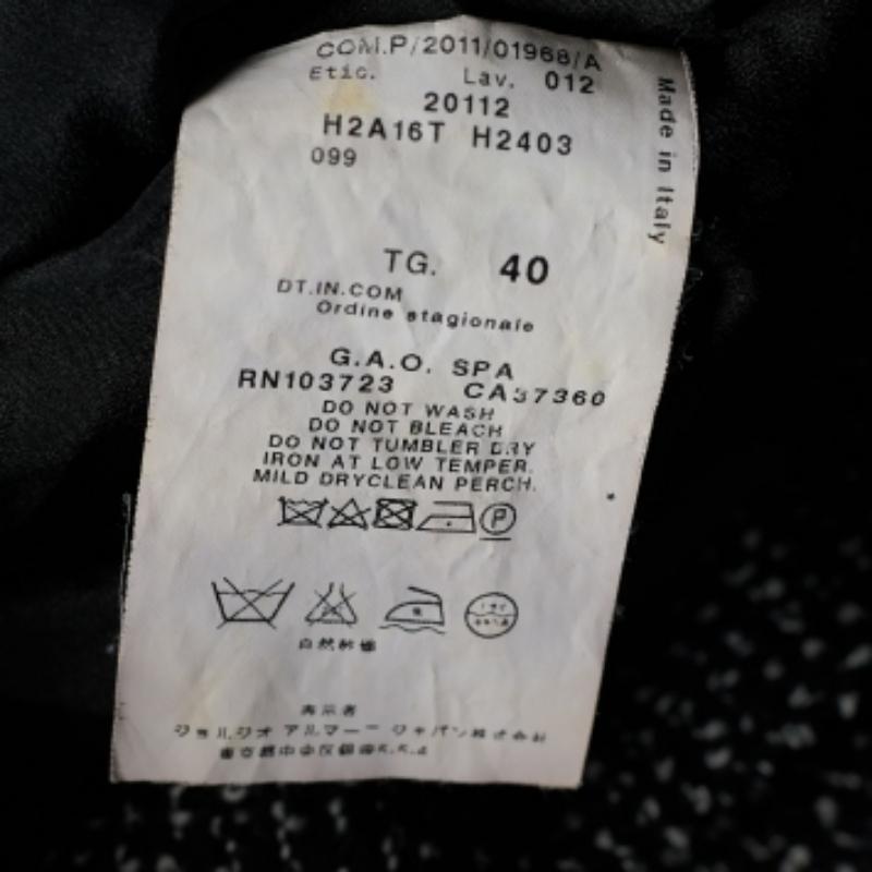 Emporio ARMANI Noir Robe longue en laine et crêpe à motifs S en vente 1