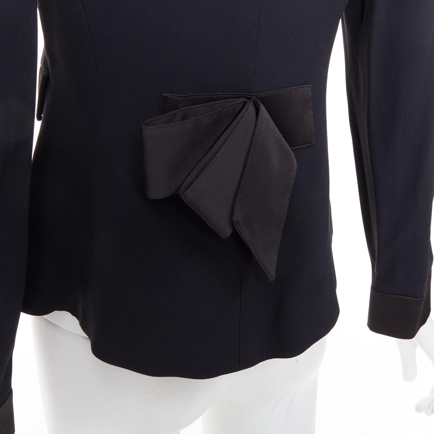 EMPORIO ARMANI black satin peak lapel cropped tuxedo blazer IT40 S
Reference: CC/A00511
Brand: Emporio Armani
Material: Acetate, Blend
Color: Black
Pattern: Solid
Closure: Button
Lining: Black Fabric
Extra Details: Fabric wrapped button.
Made in:
