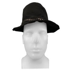 EMPORIO ARMANI Schwarzer See-Through Bucket Hat aus Seide