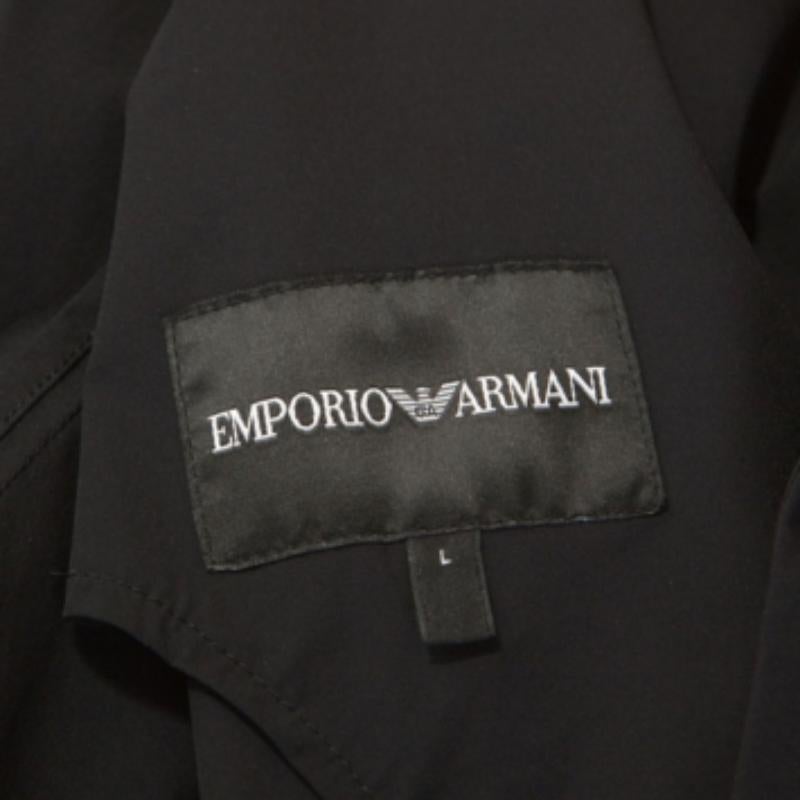 Emporio Armani Black Stretch Nylon Blazer L im Zustand „Gut“ im Angebot in Dubai, Al Qouz 2