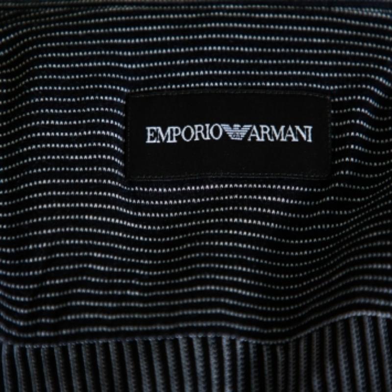 Noir Emporio ARMANI Chemise à manches longues en tricot rayé noir M. en vente