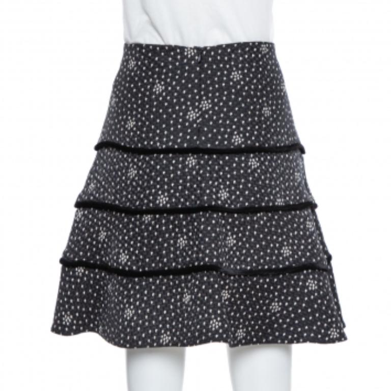 Emporio Armani Black Textured Silk Tiered Short Skirt M For Sale 2