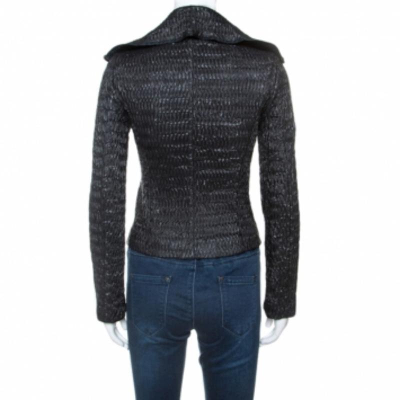 Emporio Armani Schwarz Zerknitterte Zip Front Jacke S im Zustand „Gut“ im Angebot in Dubai, Al Qouz 2