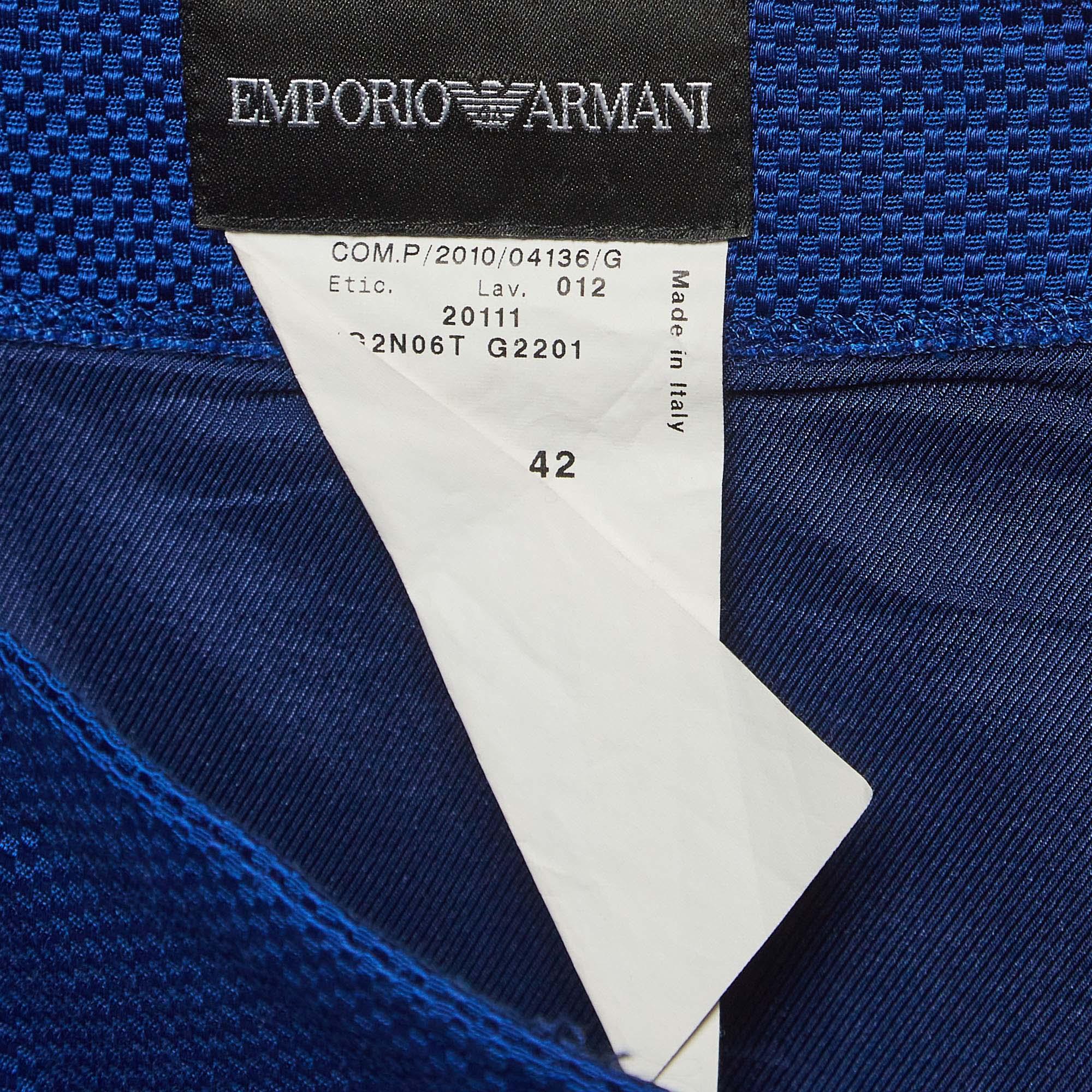 Emporio Armani - Jupe crayon en toile bleue M Bon état - En vente à Dubai, Al Qouz 2
