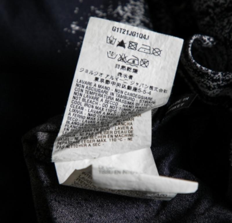 Emporio ARMANI Camiseta de manga corta estampada de algodón azul S en Bastante bueno estado para la venta en Dubai, Al Qouz 2